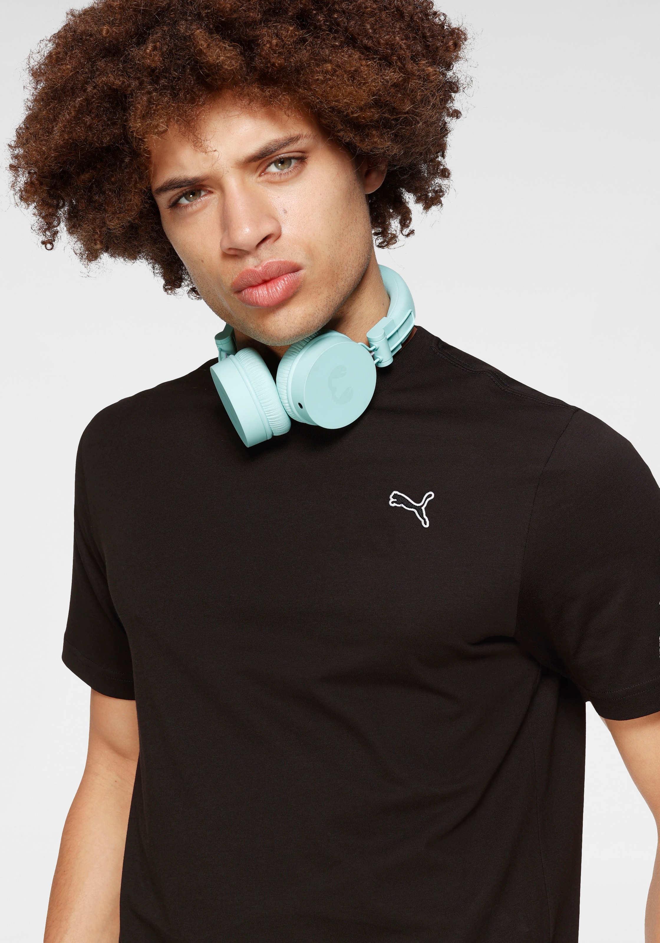 Thumbnail - PUMA T-Shirt "BETTER ESSENTIALS TEE" Regular Fit, Kurzarm, Rundhalsausschnitt, mit Print-Applikation