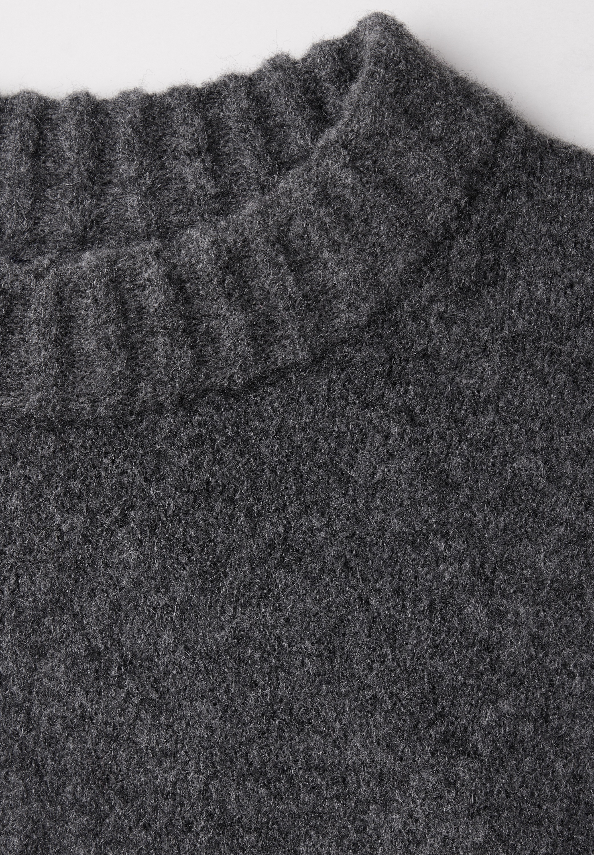 STREET ONE MEN Rundhalspullover, aus elastischem Materialmix