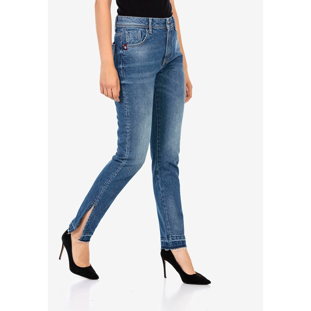 Damenmode Jeans Cipo & Baxx Bequeme Jeans, mit trendigem Seitenschlitz blau