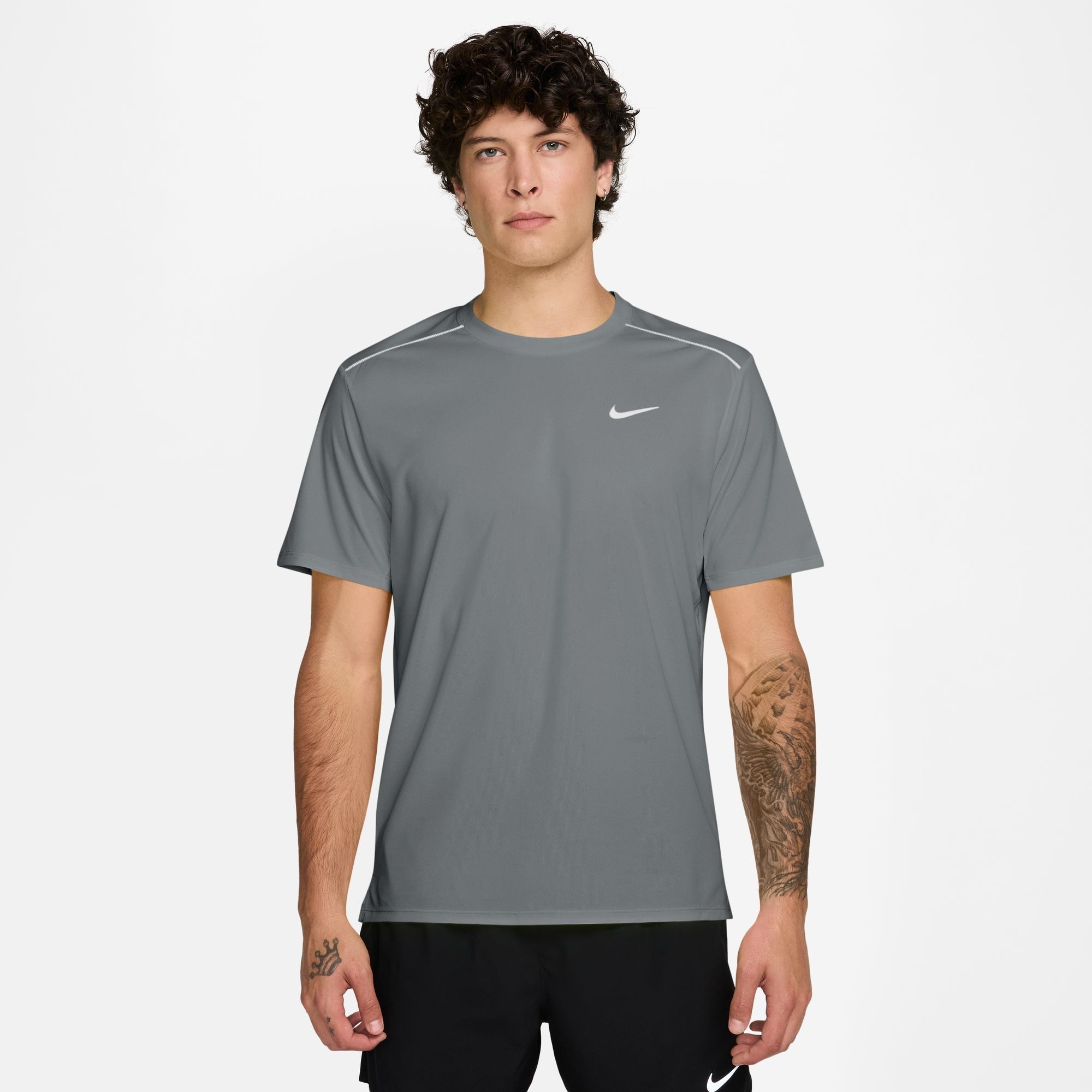 Nike Laufshirt »M NK DF UV MILER SS« sportlicher Schnitt, mit kurzen Ärmeln, mit reflektierenden Details