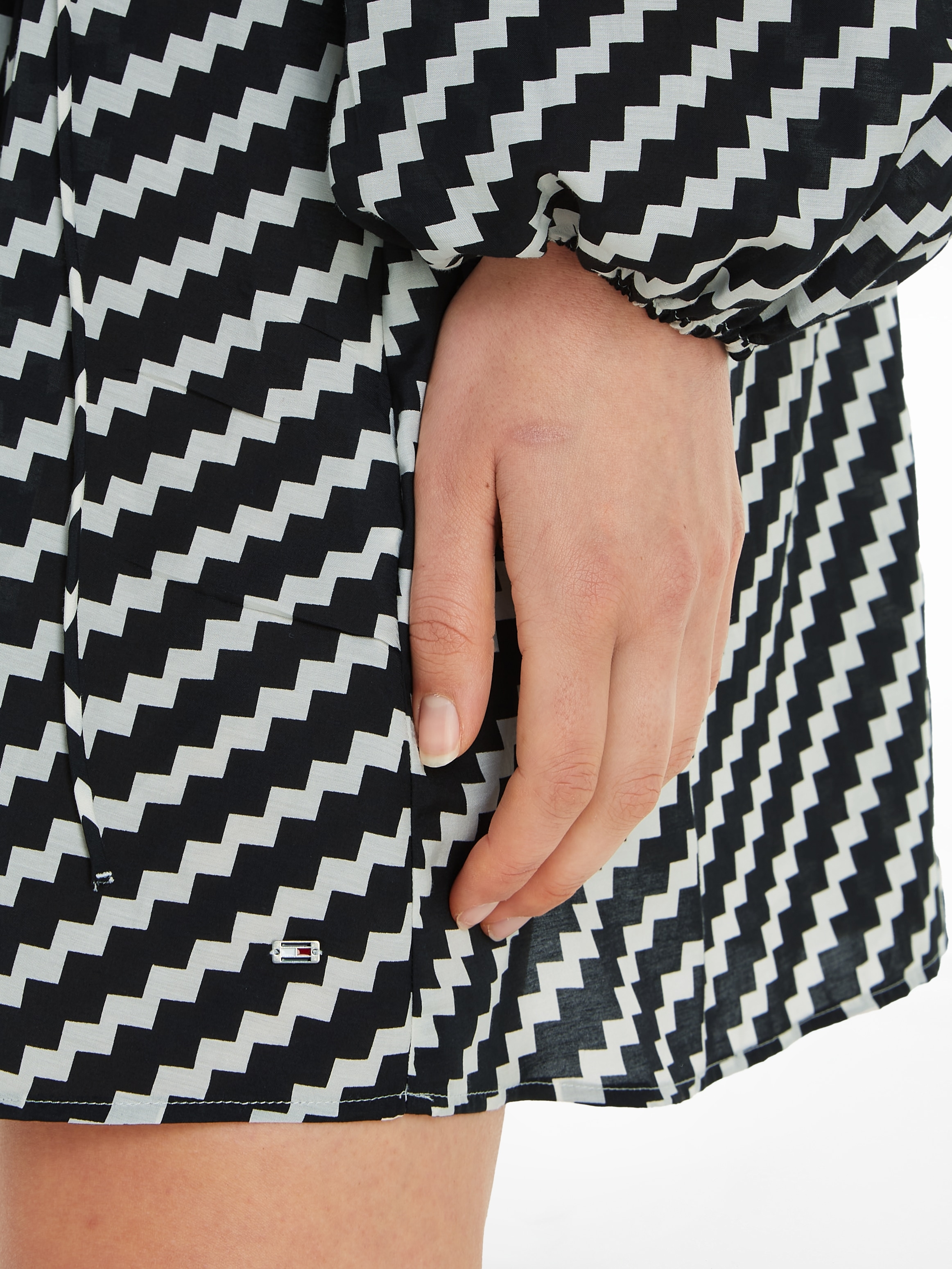 Tommy Hilfiger Jerseykleid BAUR FLUID »SMD mit kaufen online DETAIL DRESS«, Logopatch | KNEE