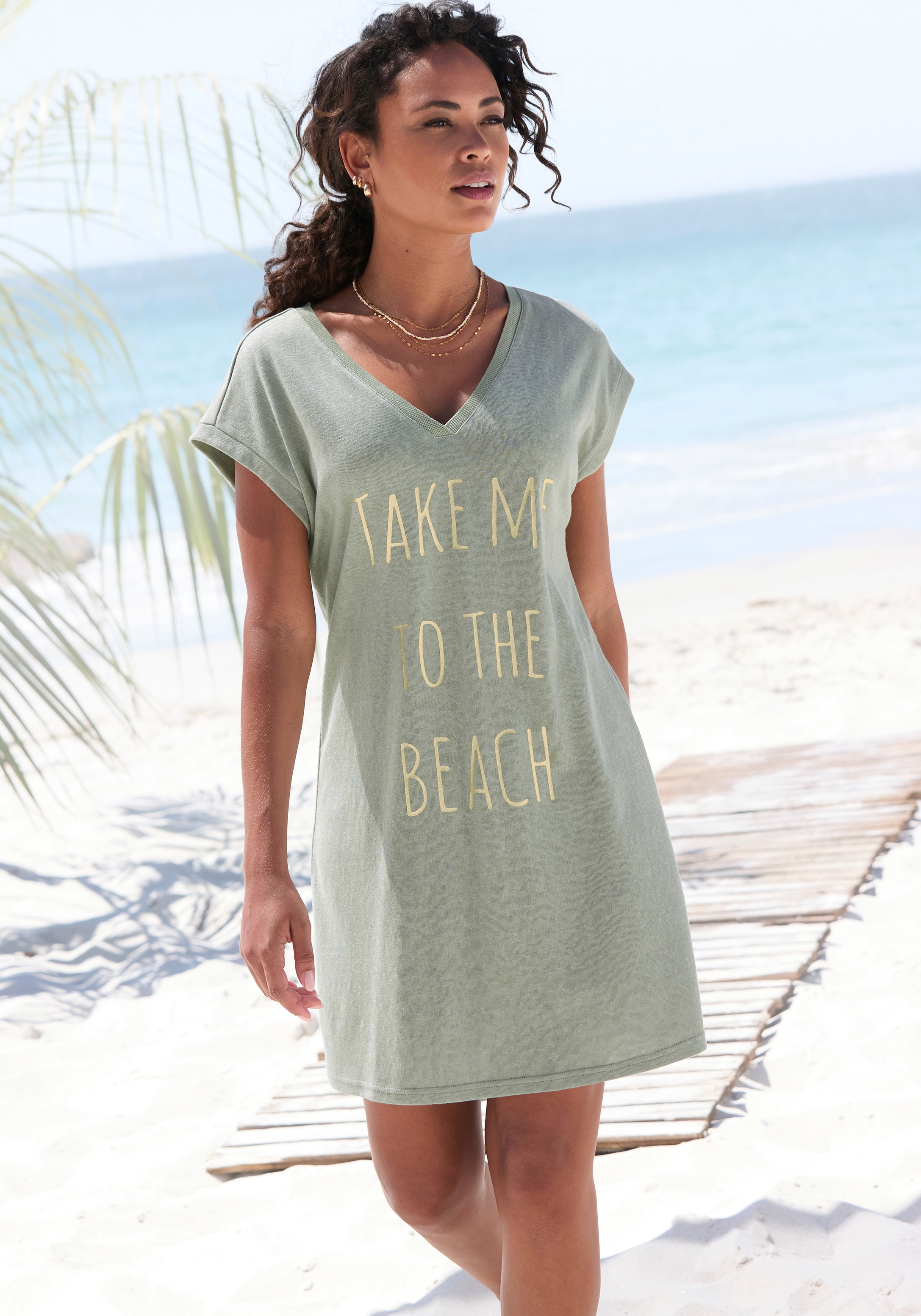 Beachtime by Lascana Longshirt "mit glänzendem Foliendruck vorne, kurzes T-Shirt-Kleid" lockeres Jerseykleid, luftiges Sommerkleid, kurzes Strandkleid