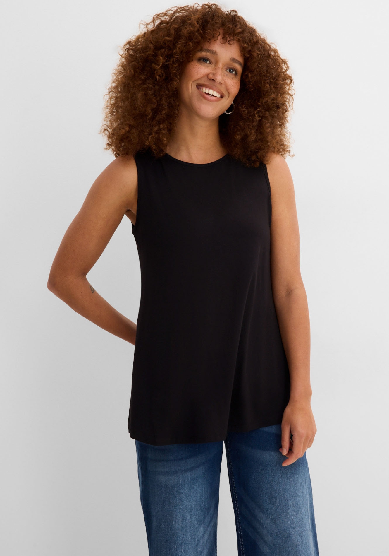 bonprix Shirttop Packung, 2 Stk. Longtop in dezenter A-Linie, ärmellos, Viskose-Jersey mit Stretch