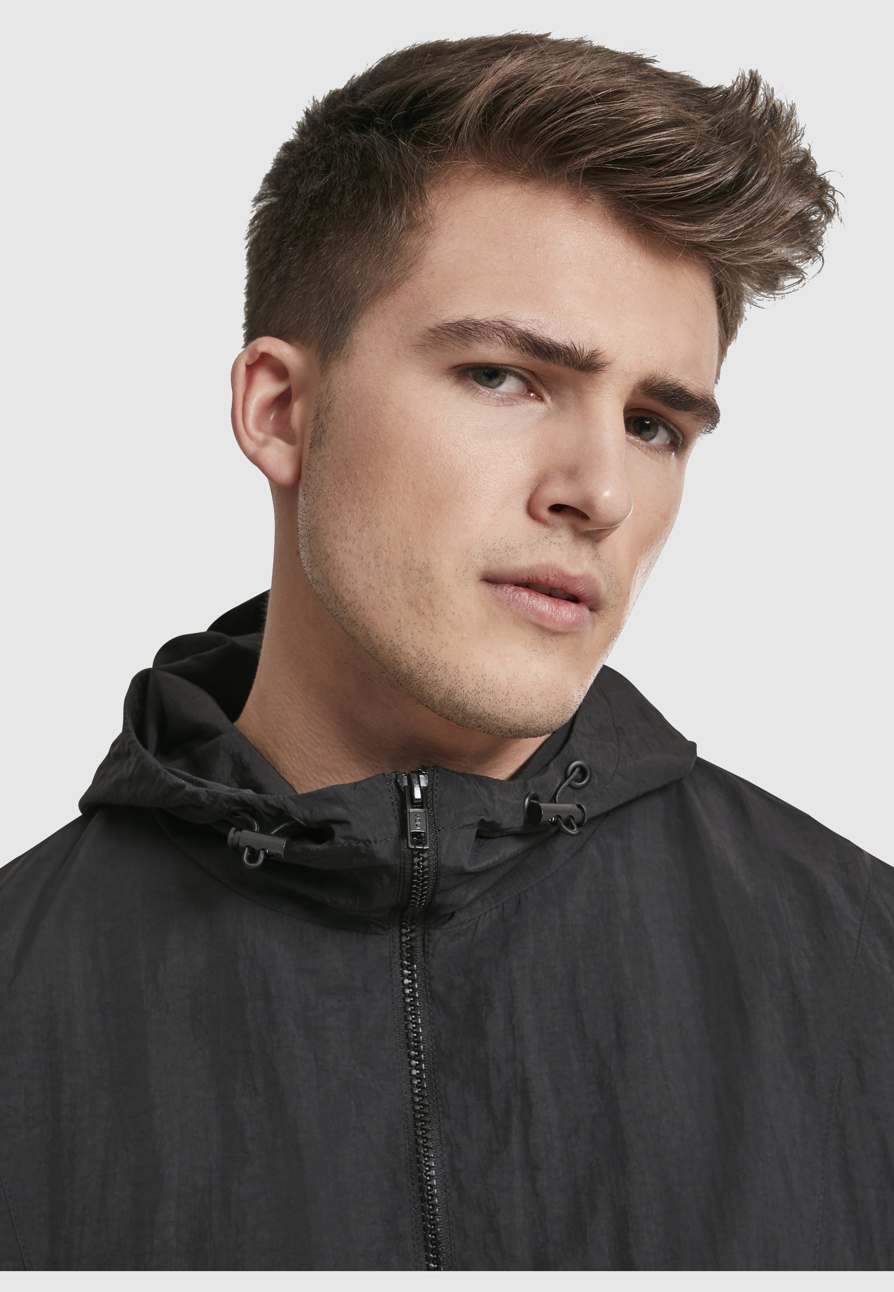 URBAN CLASSICS Allwetterjacke »Urban Classics Herren Crinkle Panel Track Jacket« 1 Stk. tlg. mit Kapuze