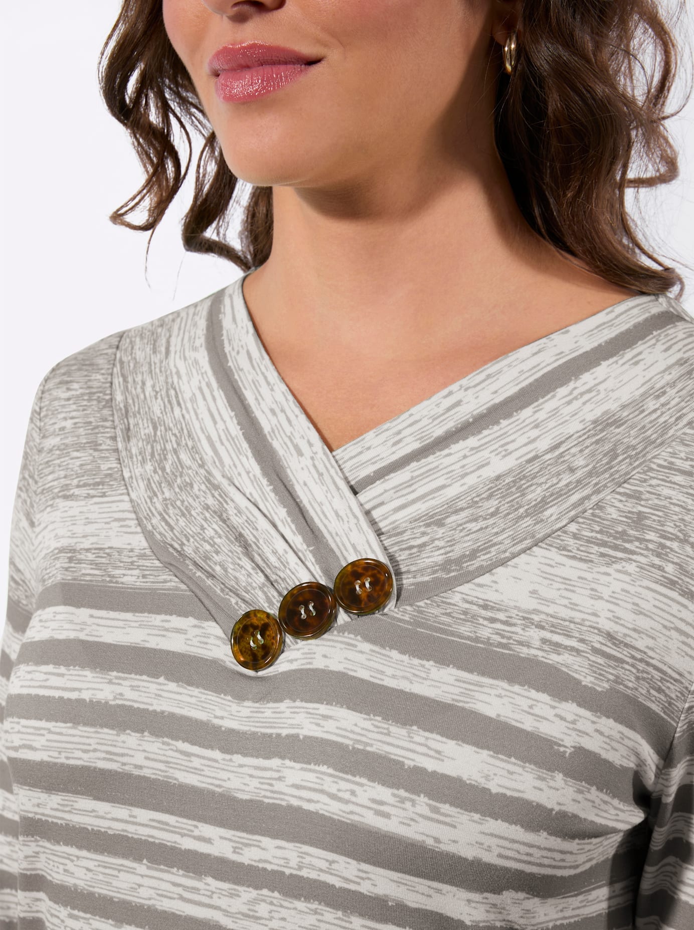 Casual Looks Langarmshirt »V-Shirt« 1 tlg.