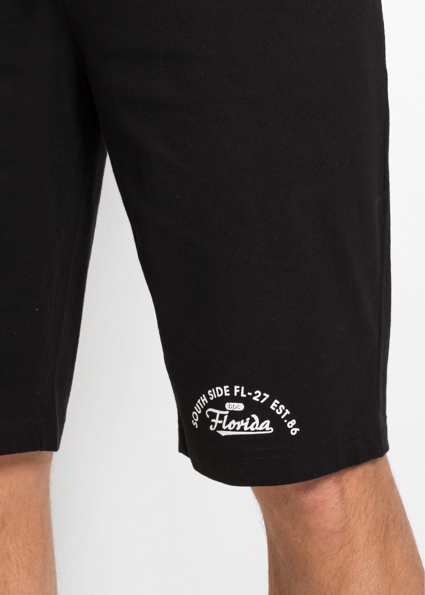 bonprix Bermudas  aus Baumwolle, mit Kordelverschluss, Regular Fit