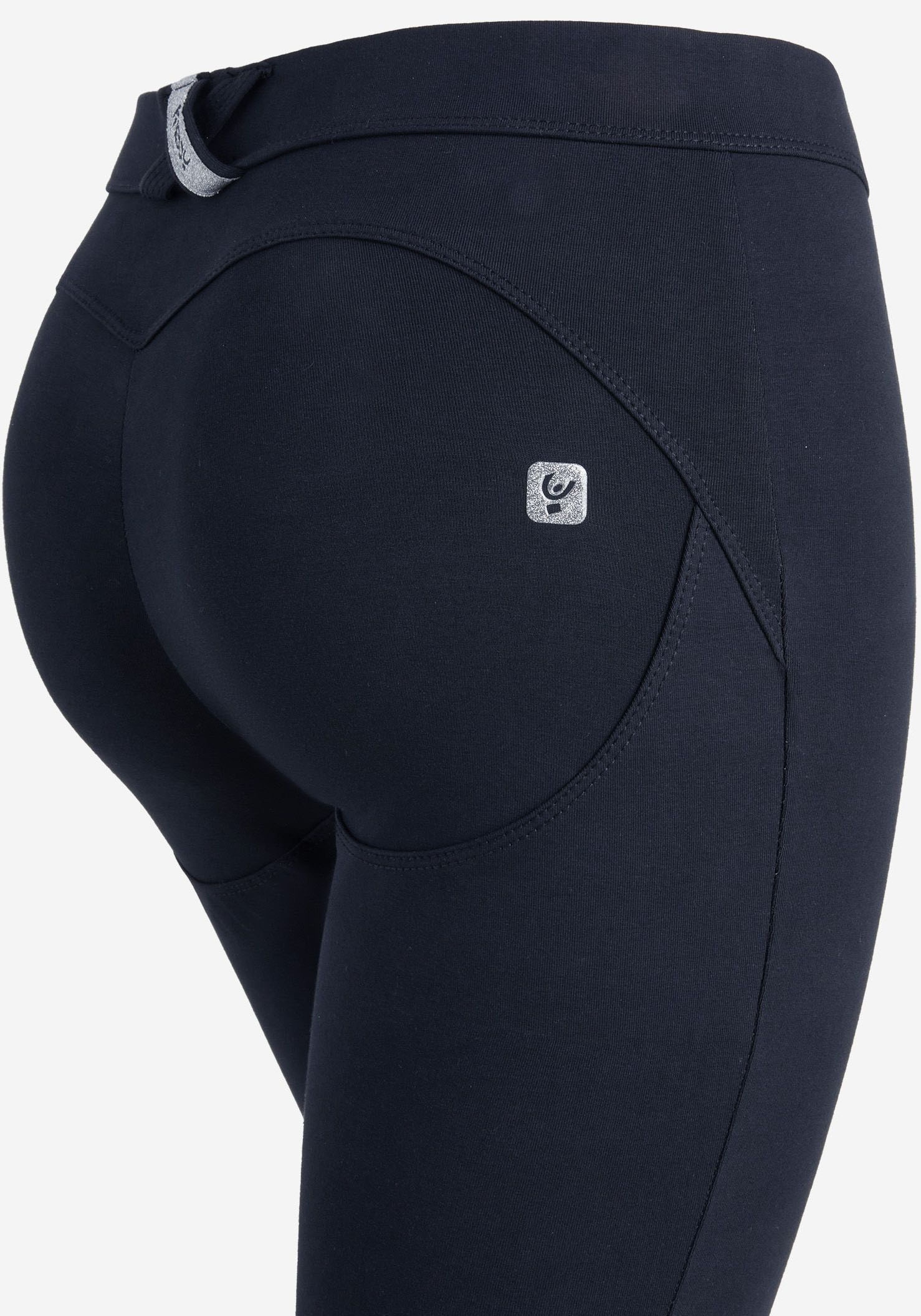 Freddy 7/8-Leggings »WRUP SUPERSKINNY 7/8 REGULAR CORE«, mit Lifting & Shaping Effekt