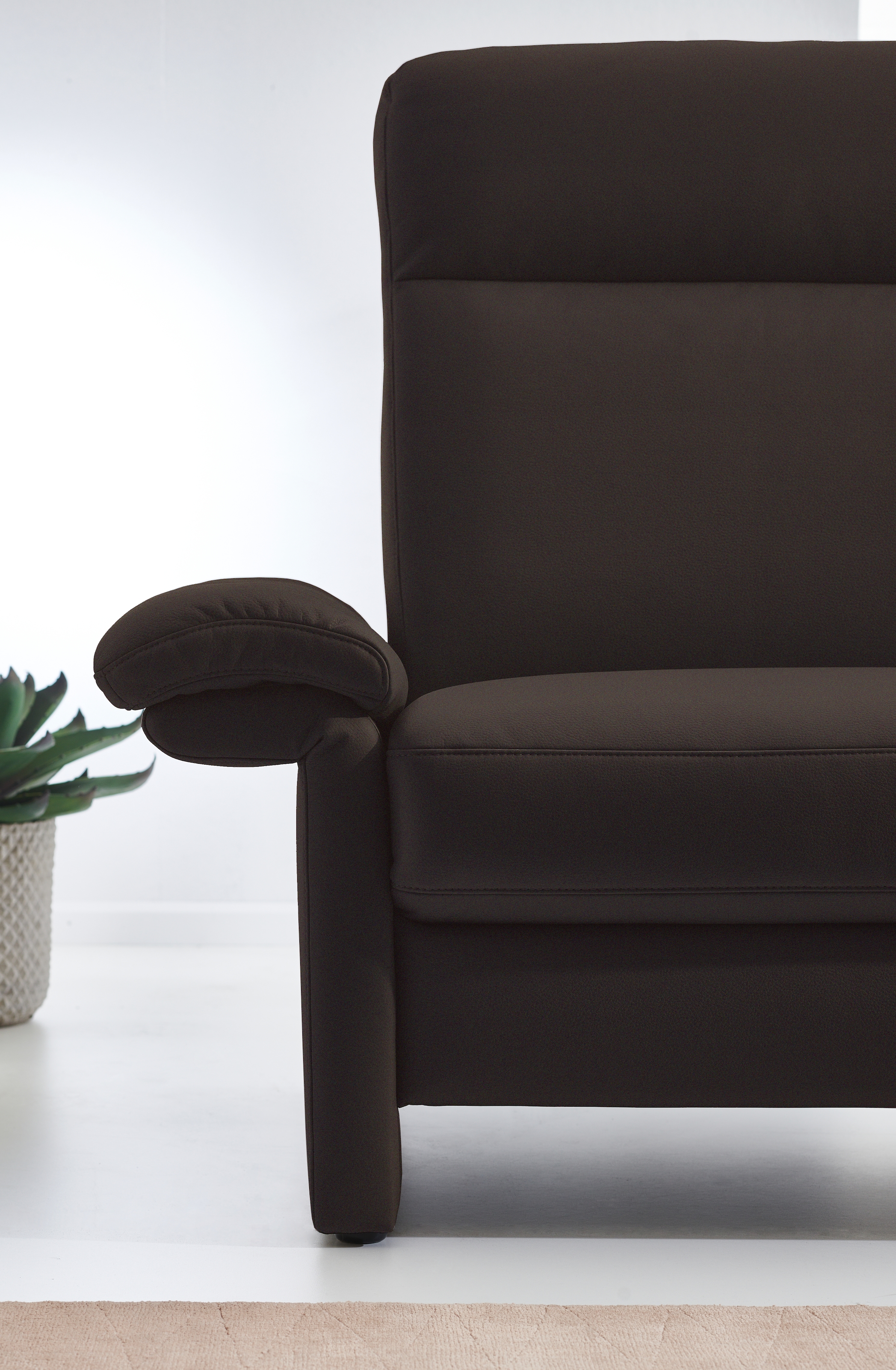 Places of Style 2,5-Sitzer »Senise, Breite 186 cm, Armteilverstellung, Federkern«, wahlweise auch mit Relaxfunktion auf beiden Seiten