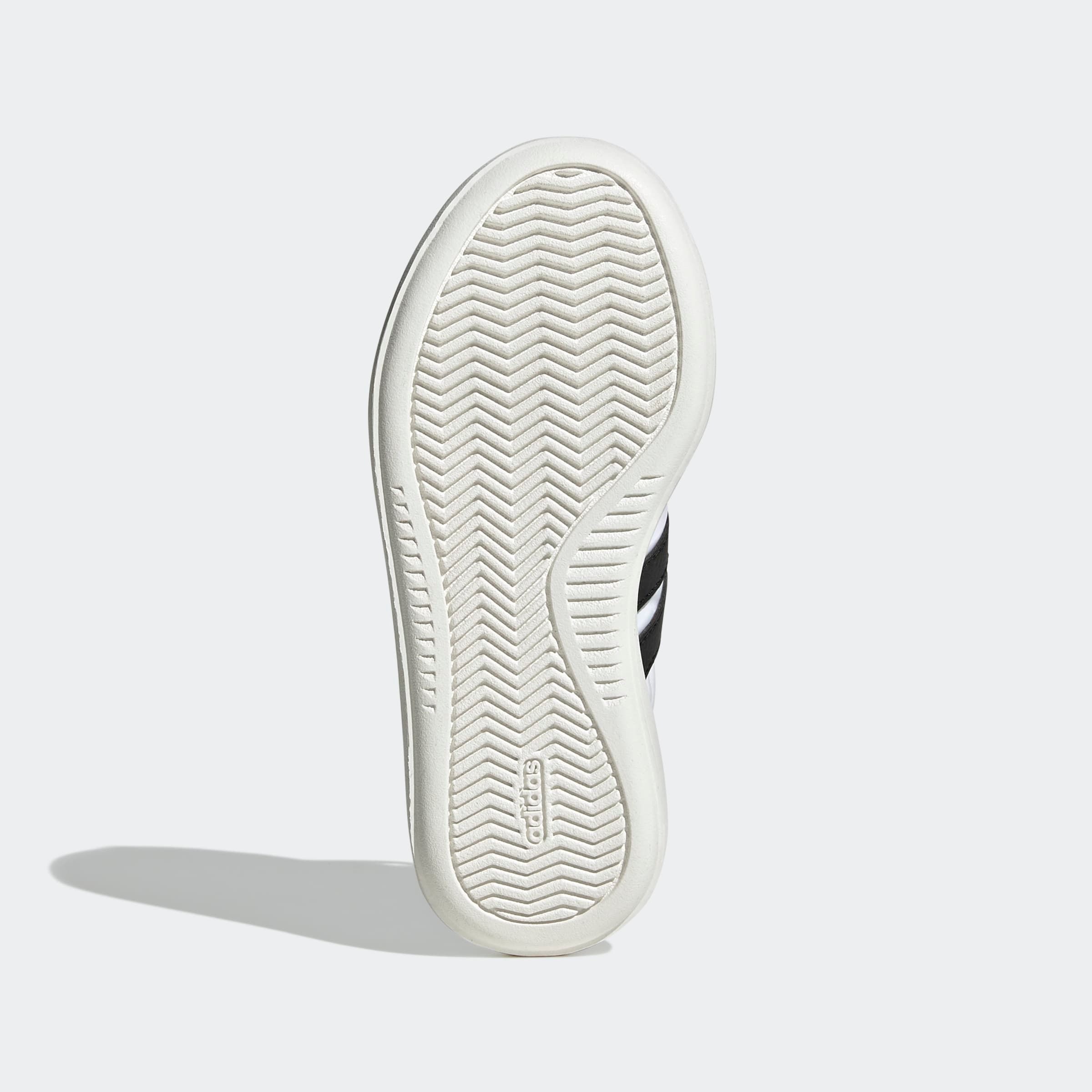 adidas Sportswear Sneaker »BARREDA DECODE KIDS«, Design auf den Spuren des adidas Handball Spezial