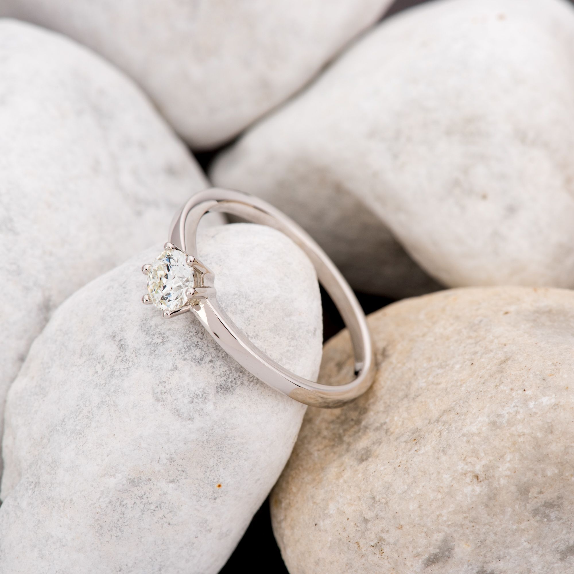 Orolino Fingerring »Gold 750 mit natürlichem Brillant 0,50ct.«