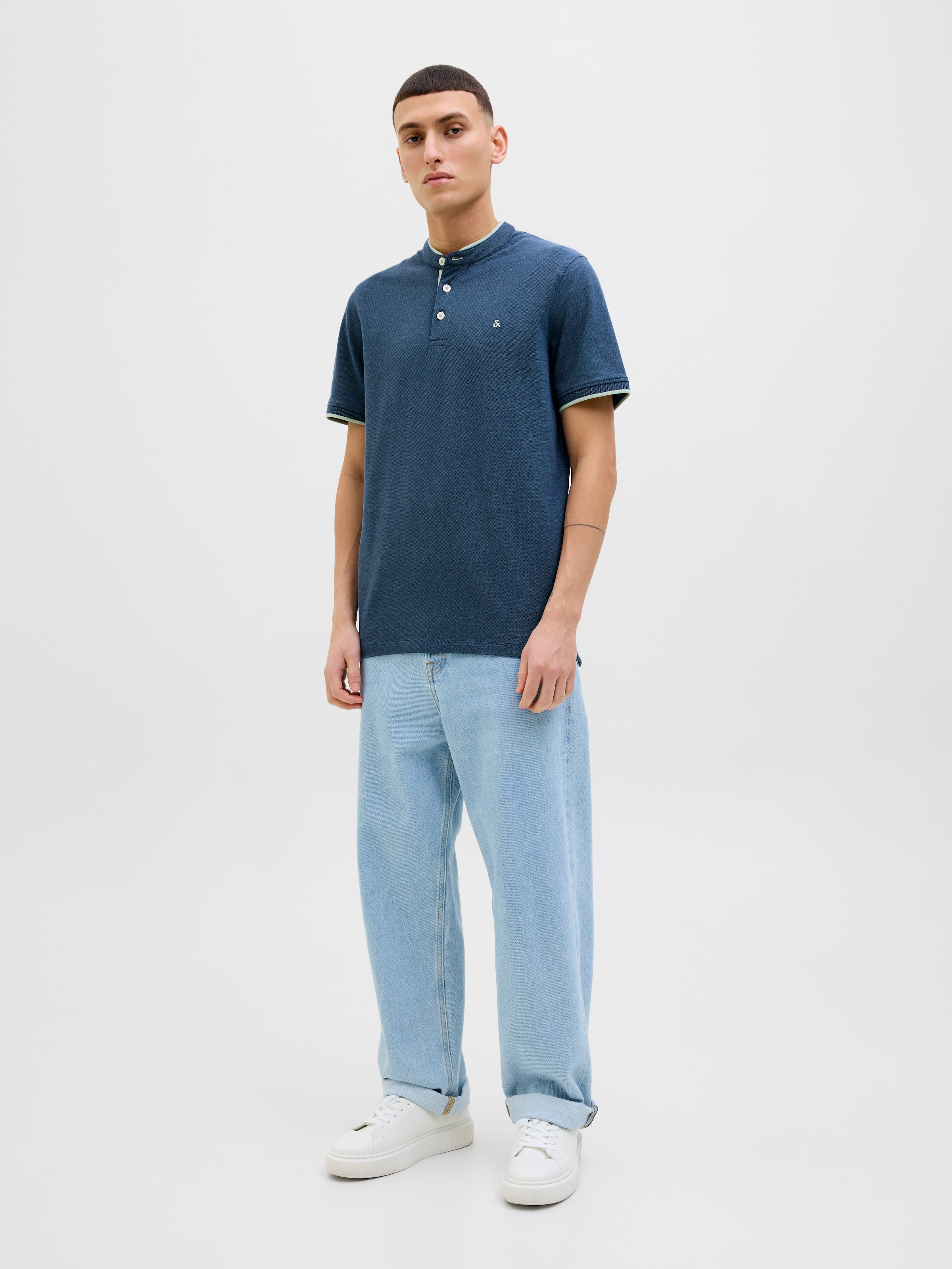 Jack & Jones Poloshirt »JJEPAULOS MAO POLO«, mit Logo Stickerei