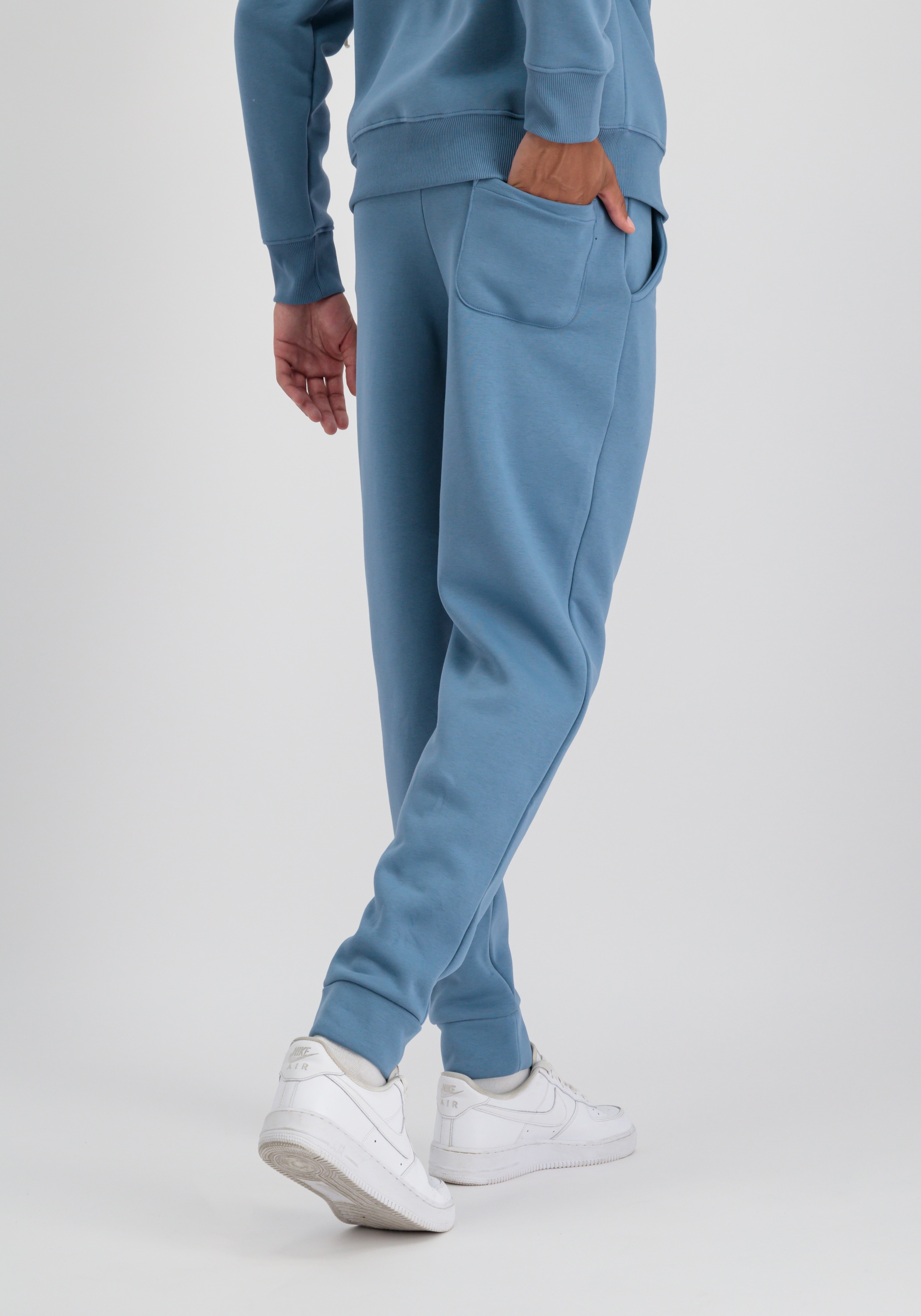 Alpha Industries Jogginghose »Alpha Industries Men - Jogger Organics EMB Jogger«