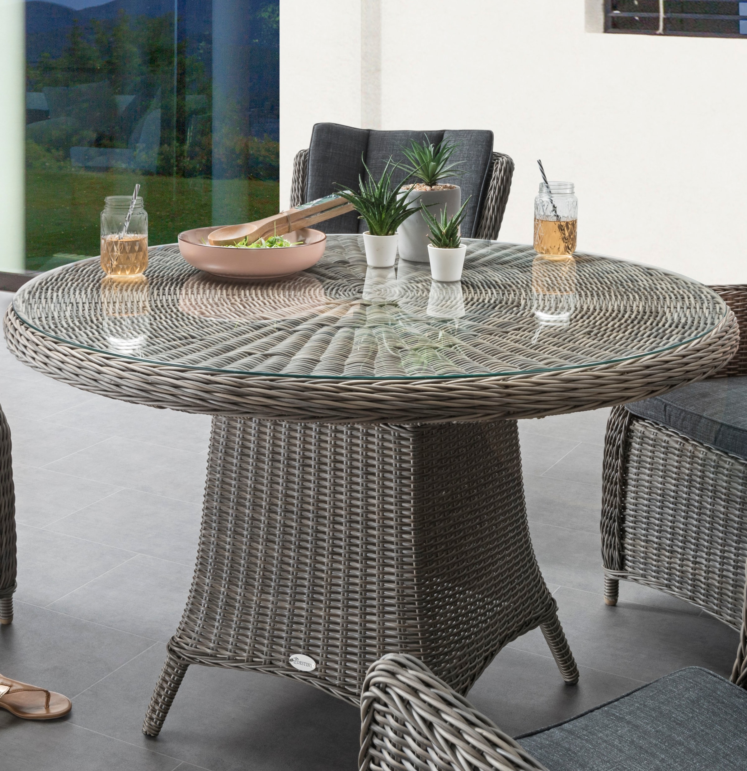 Destiny Garten-Essgruppe »LUNA«, (Set, 5 tlg., 1 Tisch Ø, 4 Sessel), (Set, 13-tlg., 4x Sessel, 1 Tisch Ø 100x75cm) Aluminium, Polyrattan