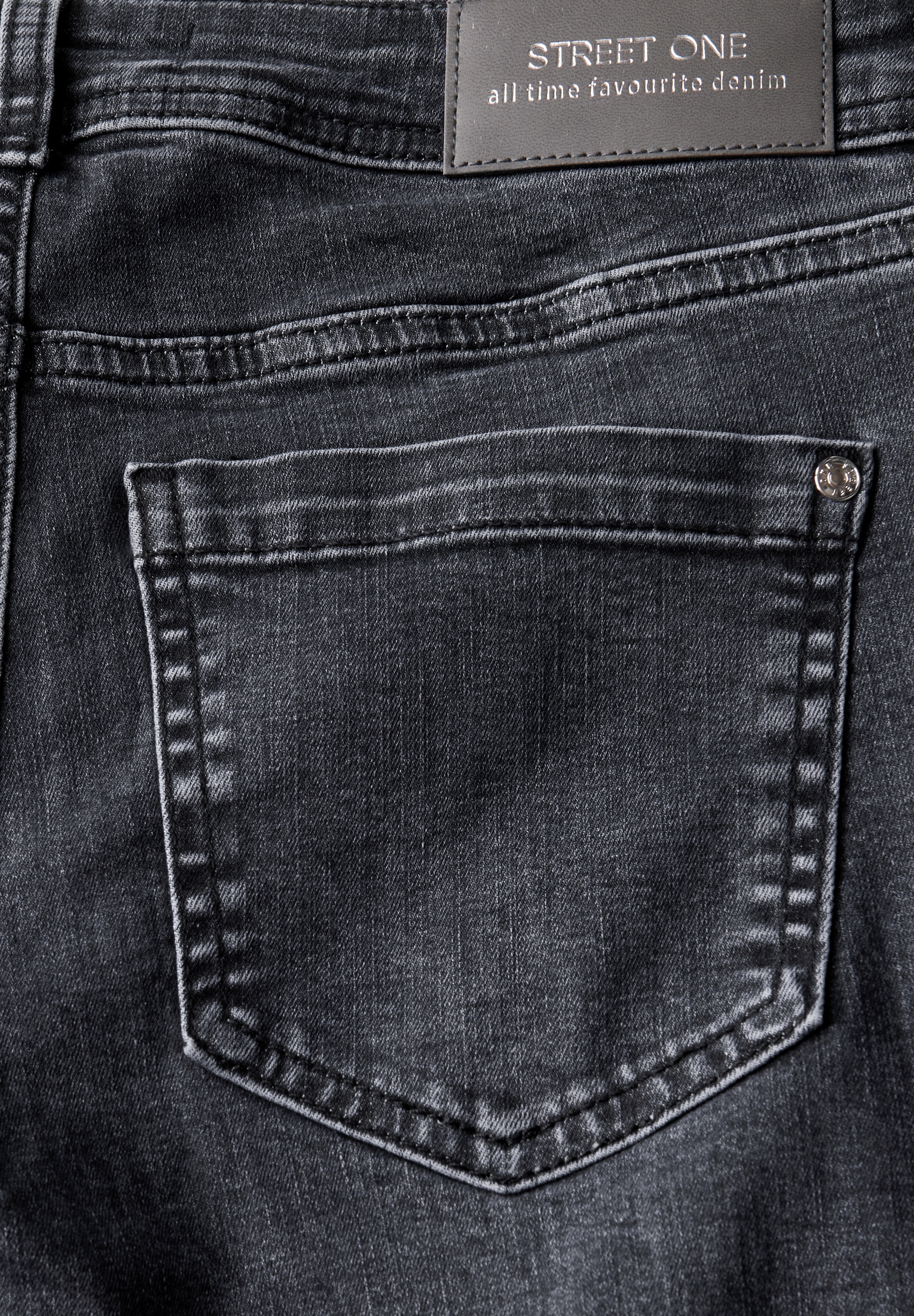 STREET ONE Comfort-fit-Jeans, in grauer Waschung