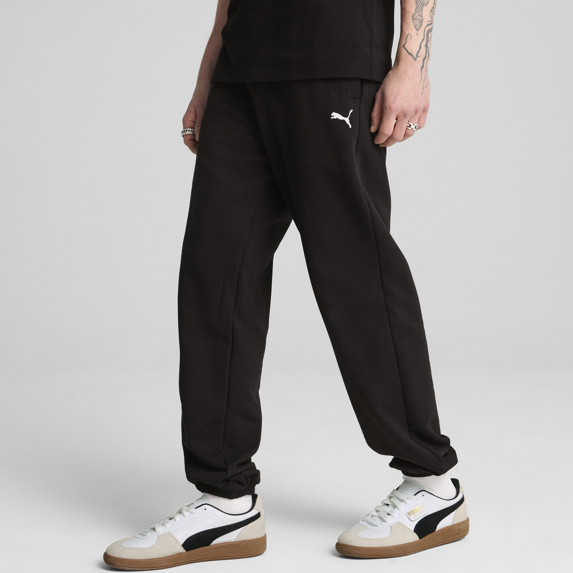 PUMA Sporthose "Wardrobe Essentials Relaxed Jogginghose Herren" günstig online kaufen