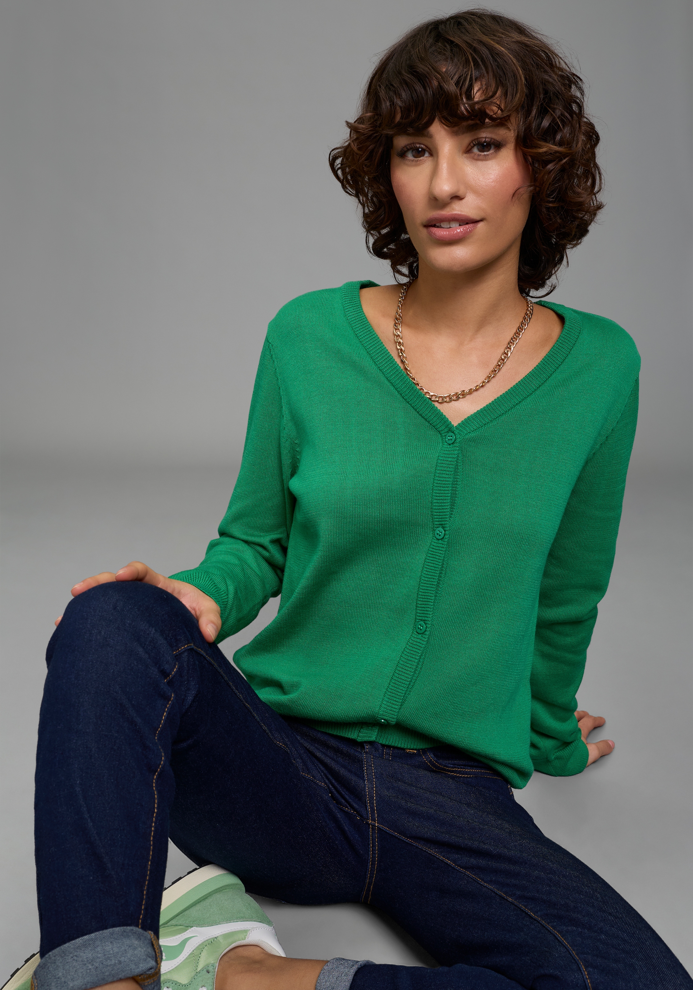 Flashlights Strickjacke mit V-Ausschnitt und Knopfleiste günstig online kaufen