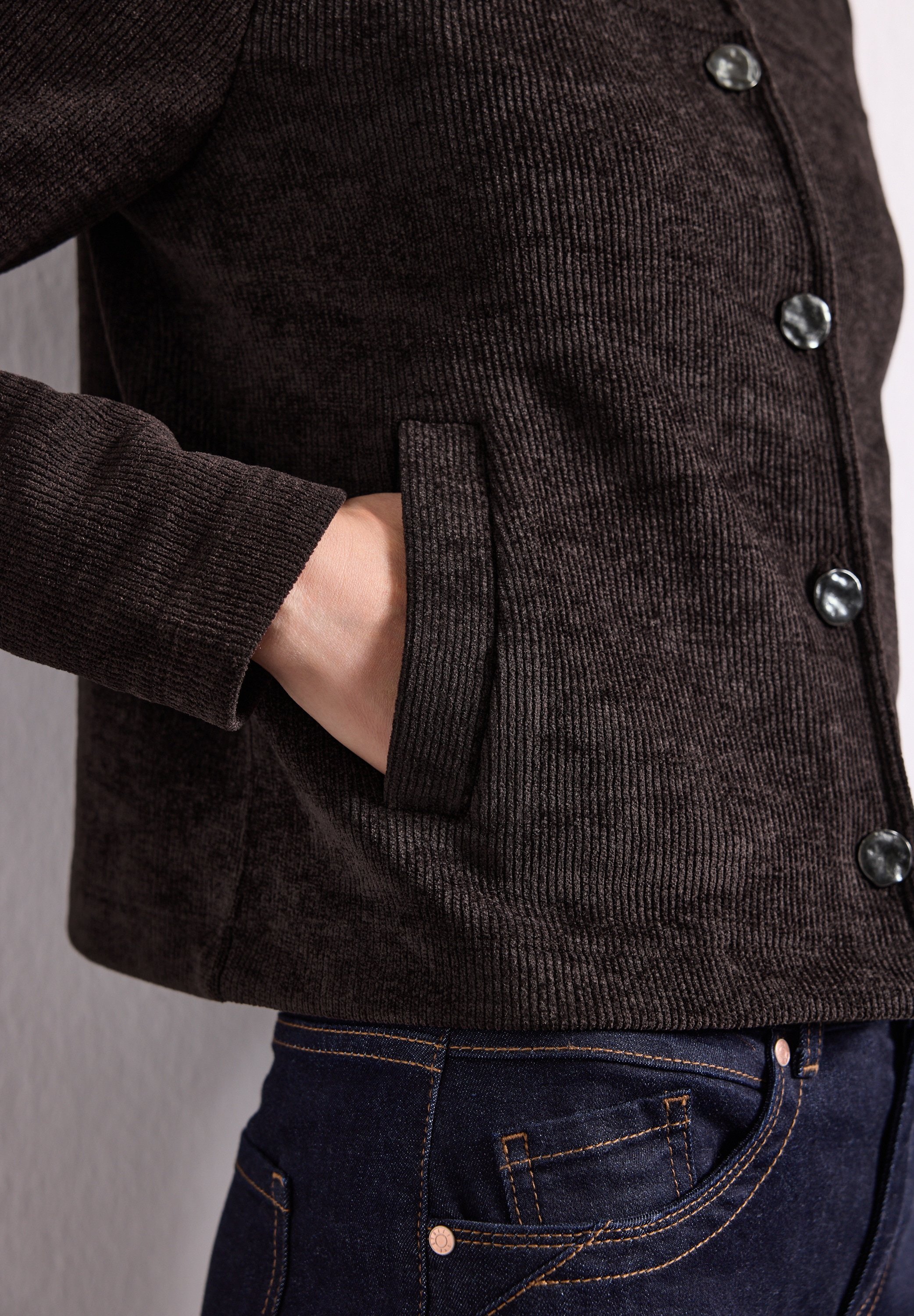 STREET ONE Strickjacke mit Rundhals und Knöpfen