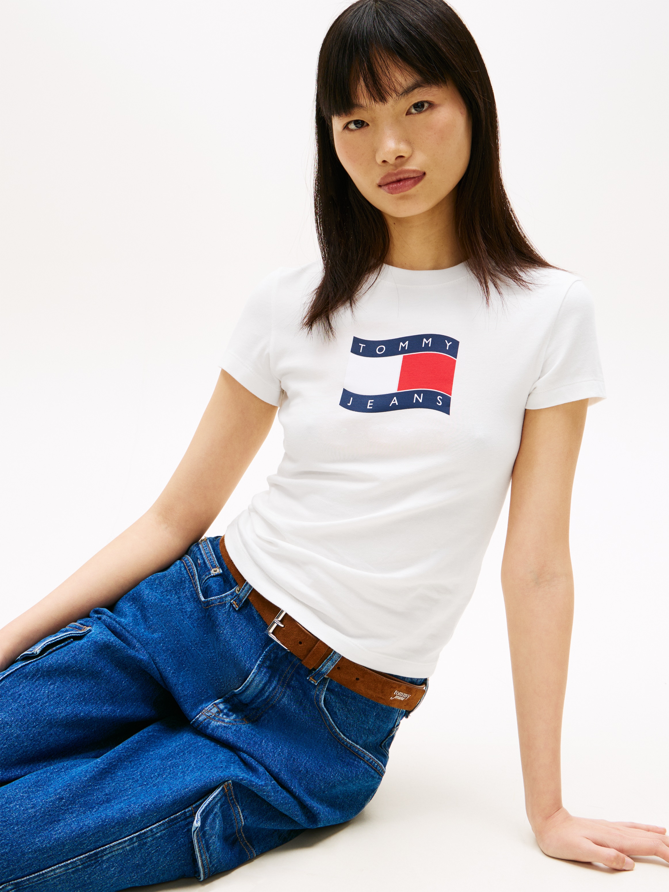 Tommy Jeans T-Shirt »TJW SLIM WAVY FLAG TEE EXT« mit Rundhalsausschnitt