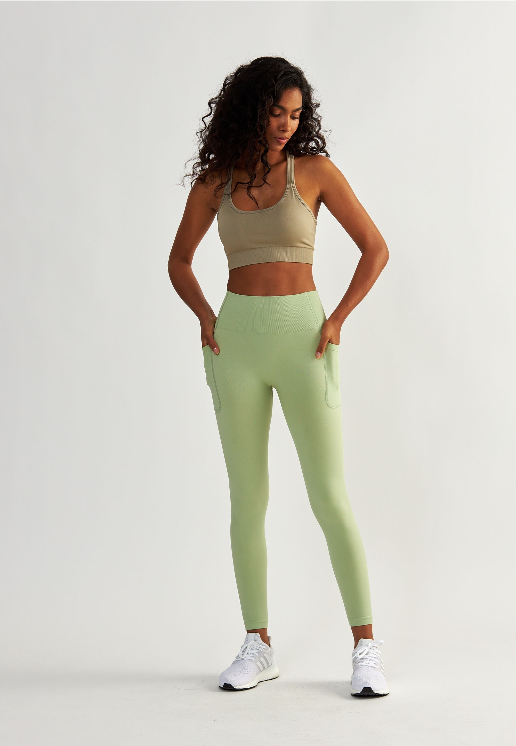 BeShaped Sporthose »Lift Me Up«, (1 tlg.), mit atmungsaktiver Eigenschaft