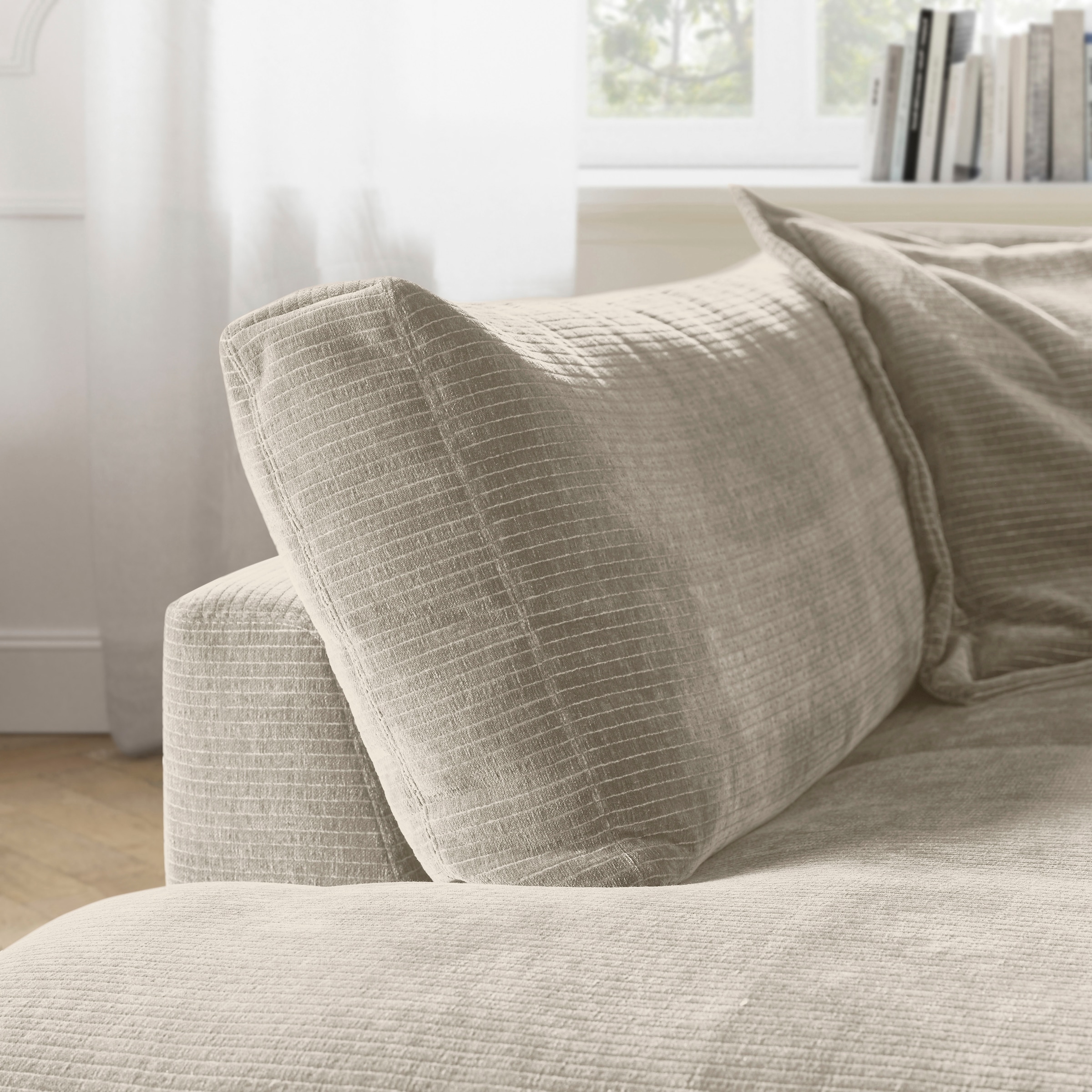 Musterring Ecksofa »Lucia«, mit großem Longchair, verschiedene Farben, B304 x T224 cm