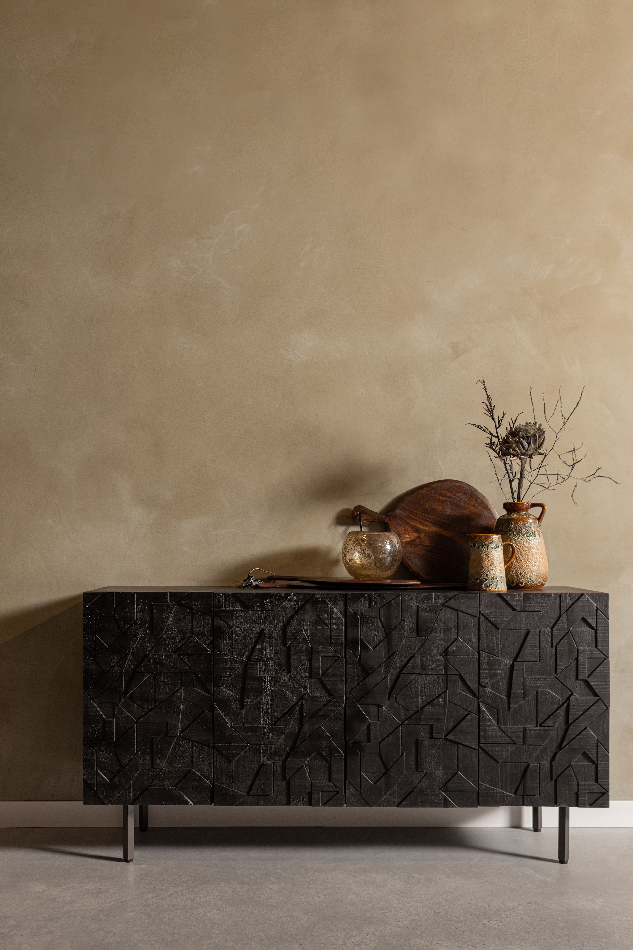 WOOOD Sideboard »Counter mit Massivmangoholz und gefrästen Türen B 160 x T 40 x H 83 cm« Tragkraft 10 kg pro Einlegeboden, Dämpfung Funktion