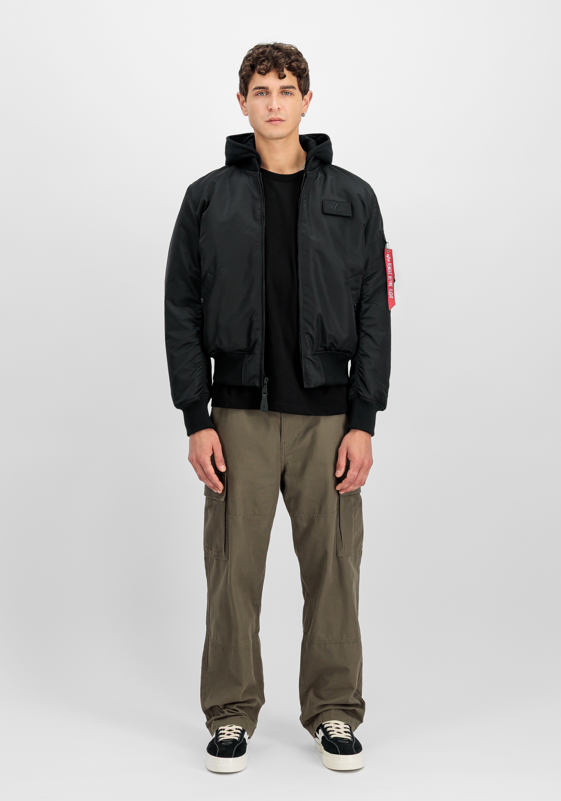 Alpha Industries Bomberjacke »MA-1 ZH Back Print« mit Kapuze Kunstfaser, slim fit