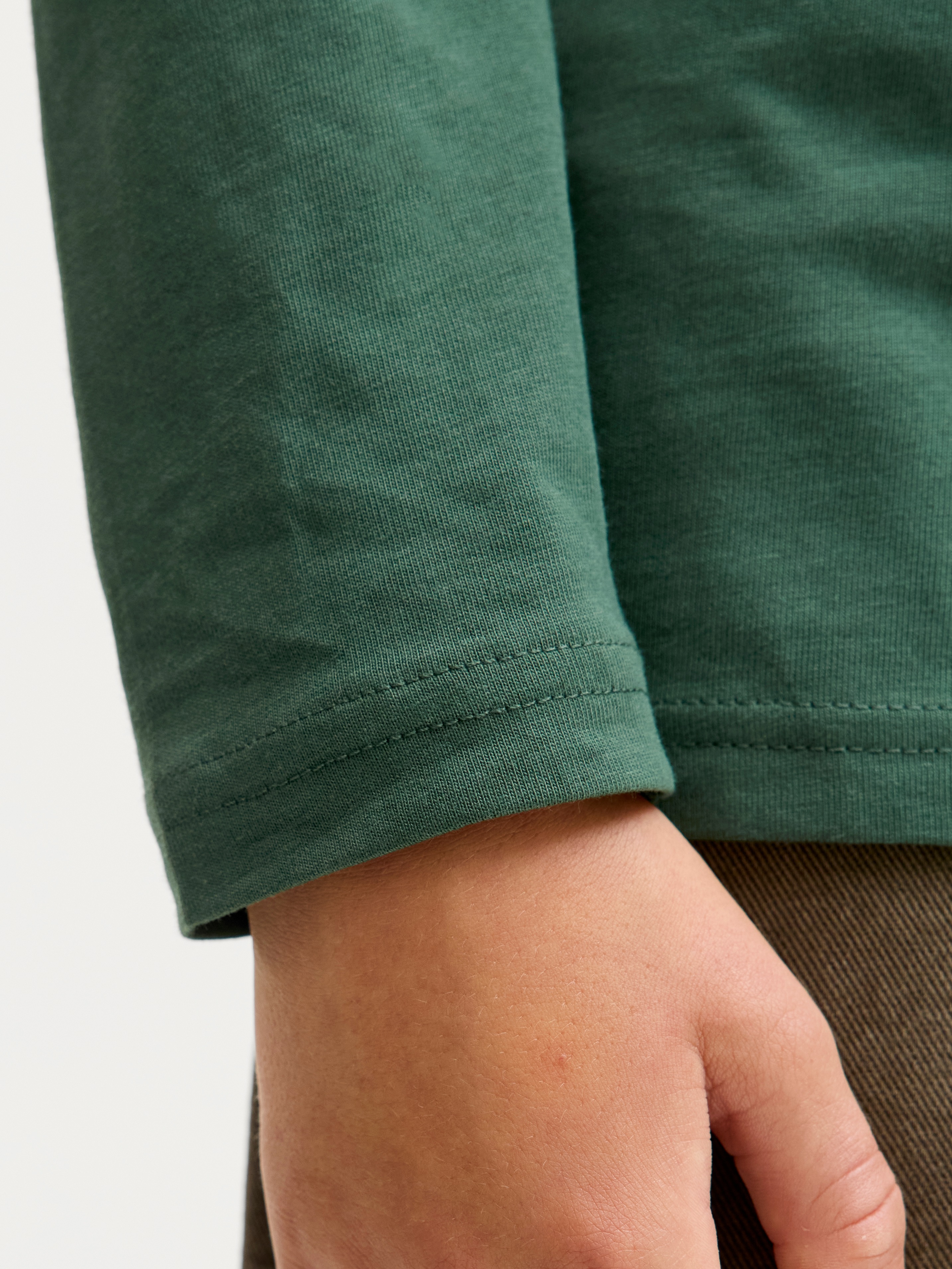 Thumbnail - Jack & Jones Junior Langarmshirt "JORBLEECKER MINIMAL TEE LS CREW NE JNR"