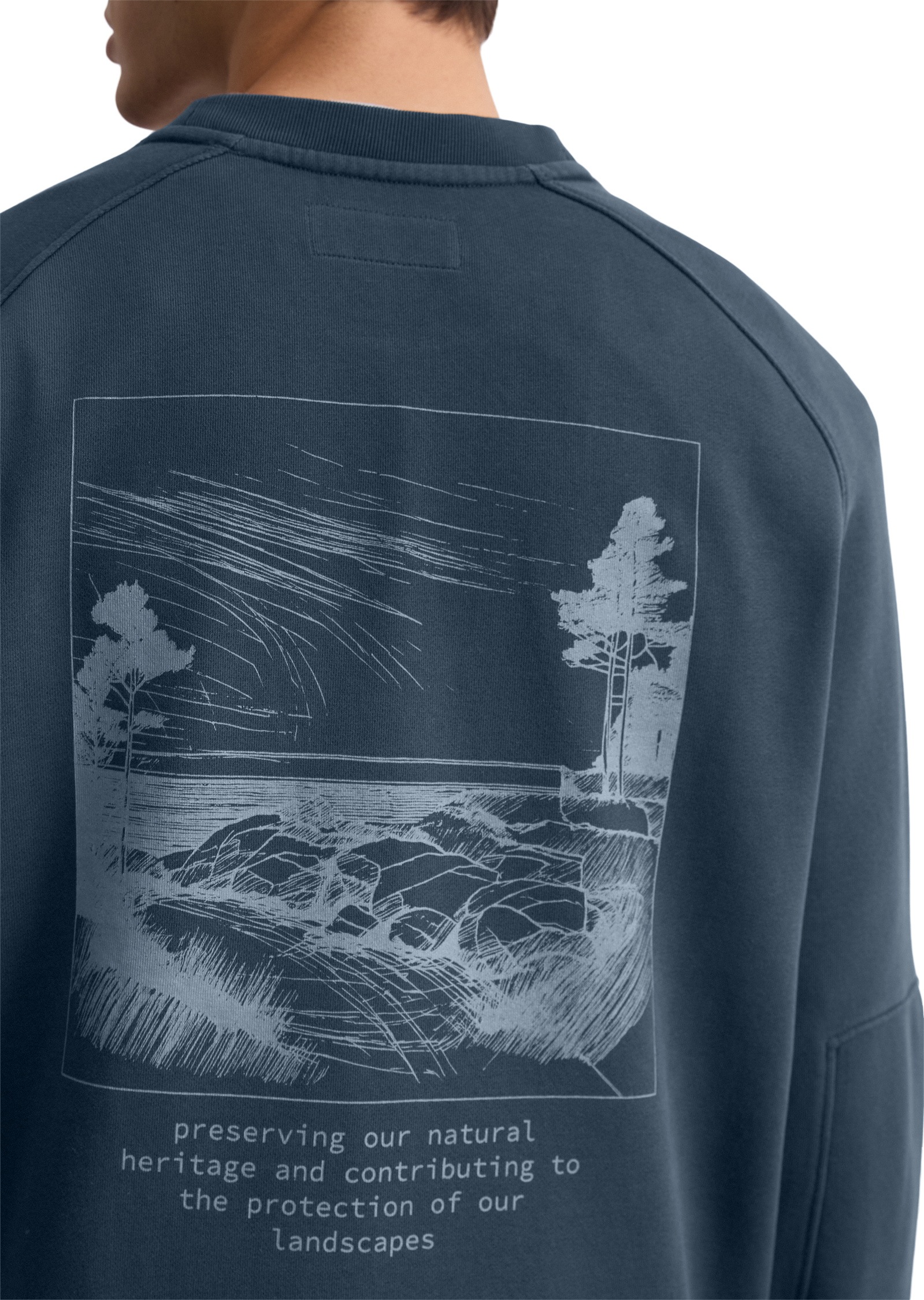 Marc O'Polo Sweatshirt »aus recycelter Baumwolle«