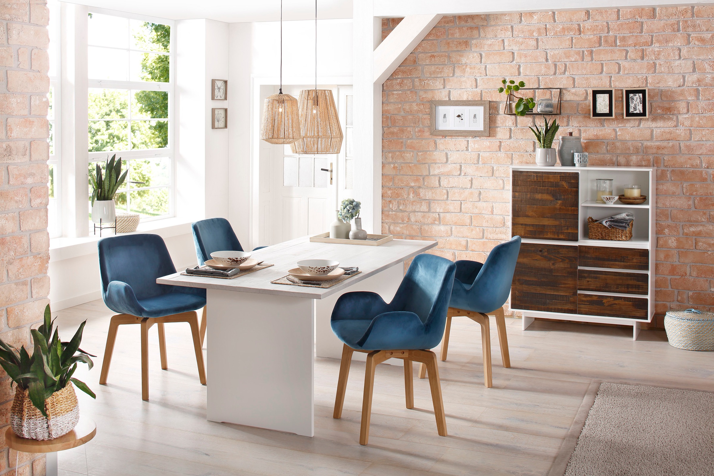 Home affaire Highboard »Morgan Midischrank«, Kommode aus massivem Kiefernholz, eingefräste Griffmulden, Höhe 120 cm