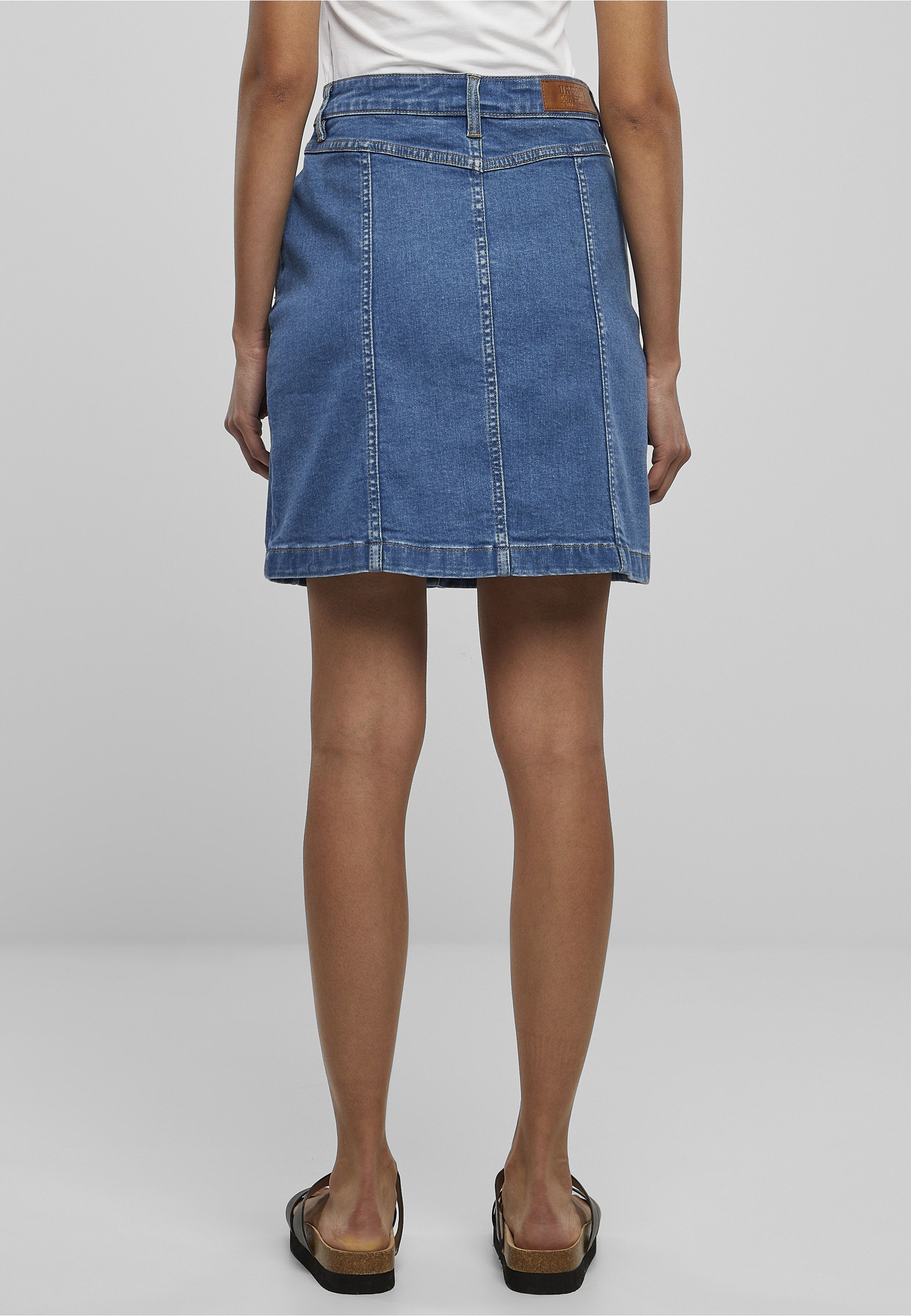 URBAN CLASSICS Sommerrock »Urban Classics Damen Ladies Organic Stretch Button Denim Skirt« 1 Stk.