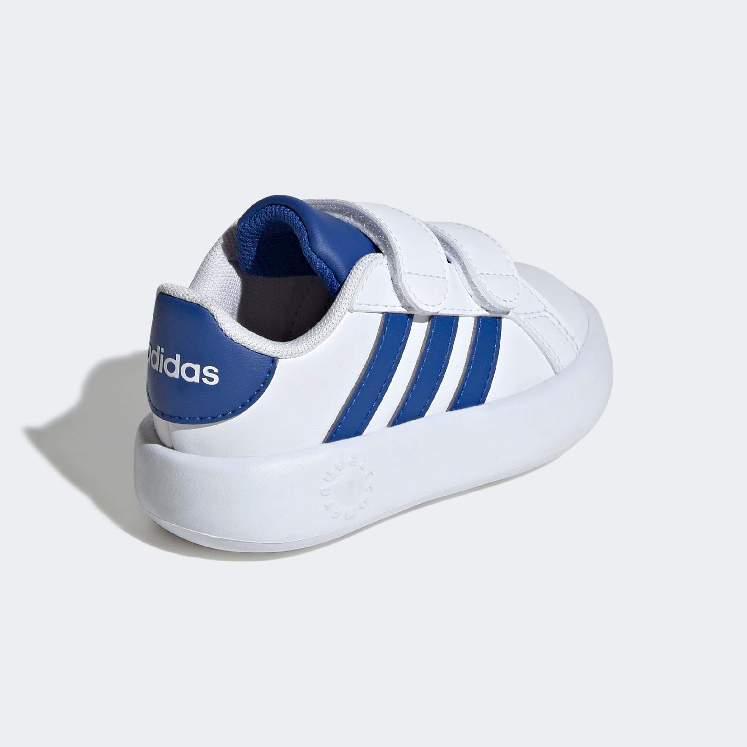 adidas Sportswear Klettschuh »GRAND COURT 2.0 KIDS«, Design auf den Spuren des adidas Superstar, für Kinder