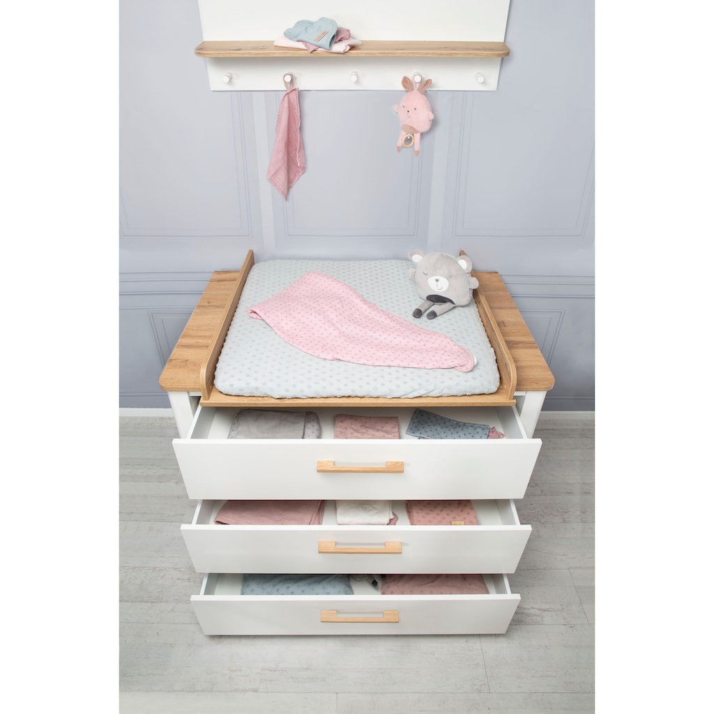 roba® Babyzimmer-Komplettset »Ava«, (Set, 3 St., Kinderbett, Wickelkommode, Kleiderschrank), mit Kinderbett, Wickelkommode und Kleiderschrank; Made in Europe