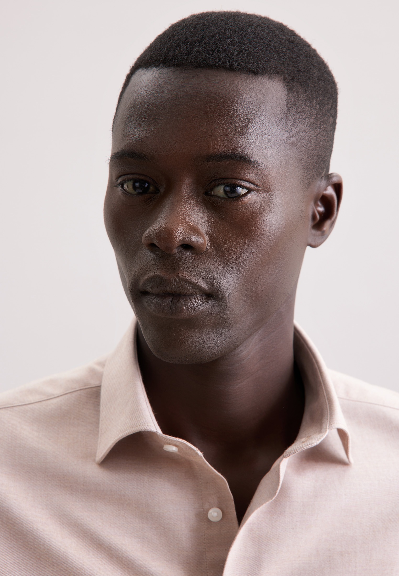 Thumbnail - seidensticker Flanellhemd "Schwarze Rose" Shaped 1/1 Kentkragen Uni