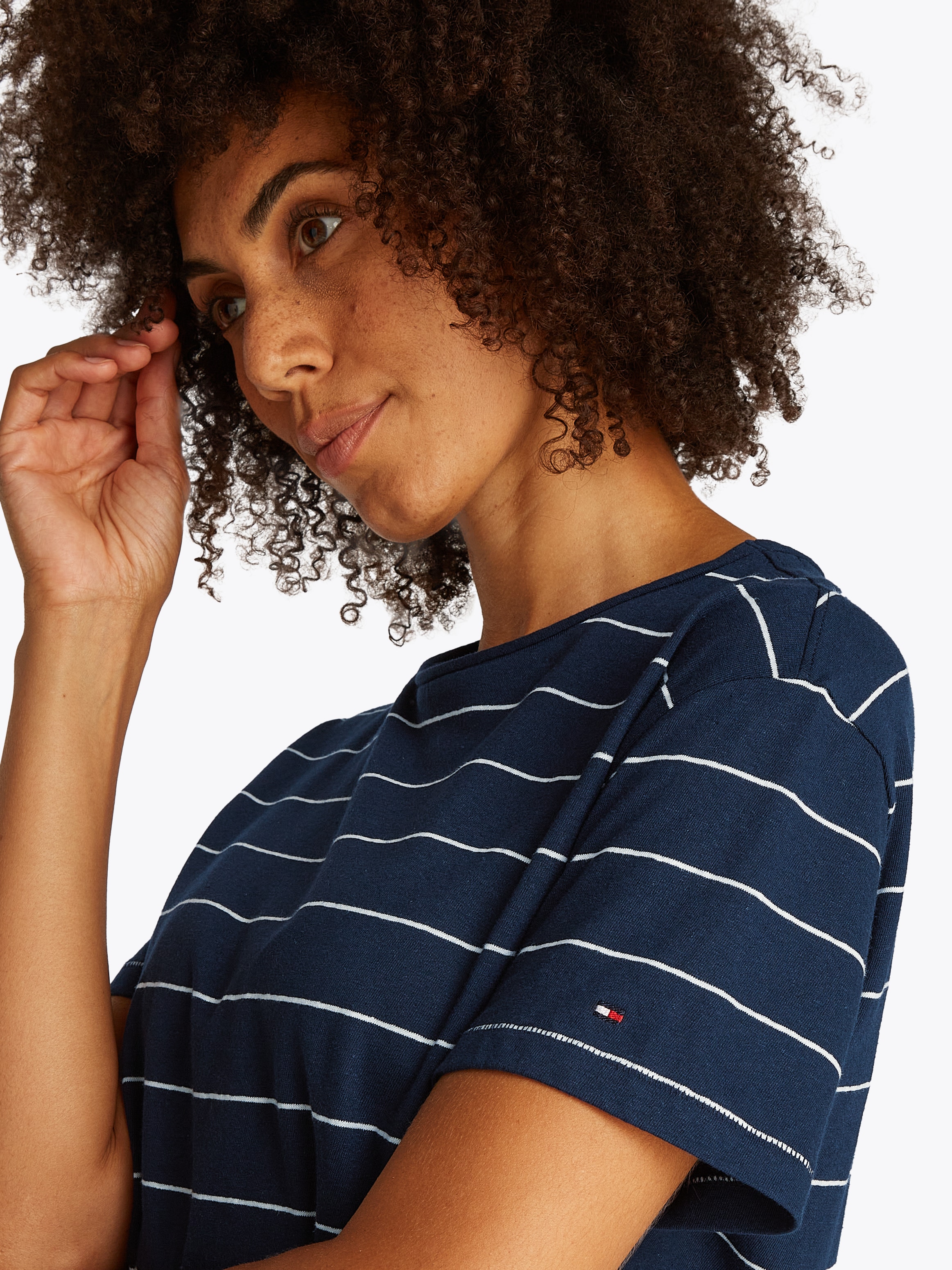 Tommy Hilfiger Kurzarmshirt »MODERN CO LINEN C-NK SS«, mit Streifenmuster,kühlendes Premium Leinen