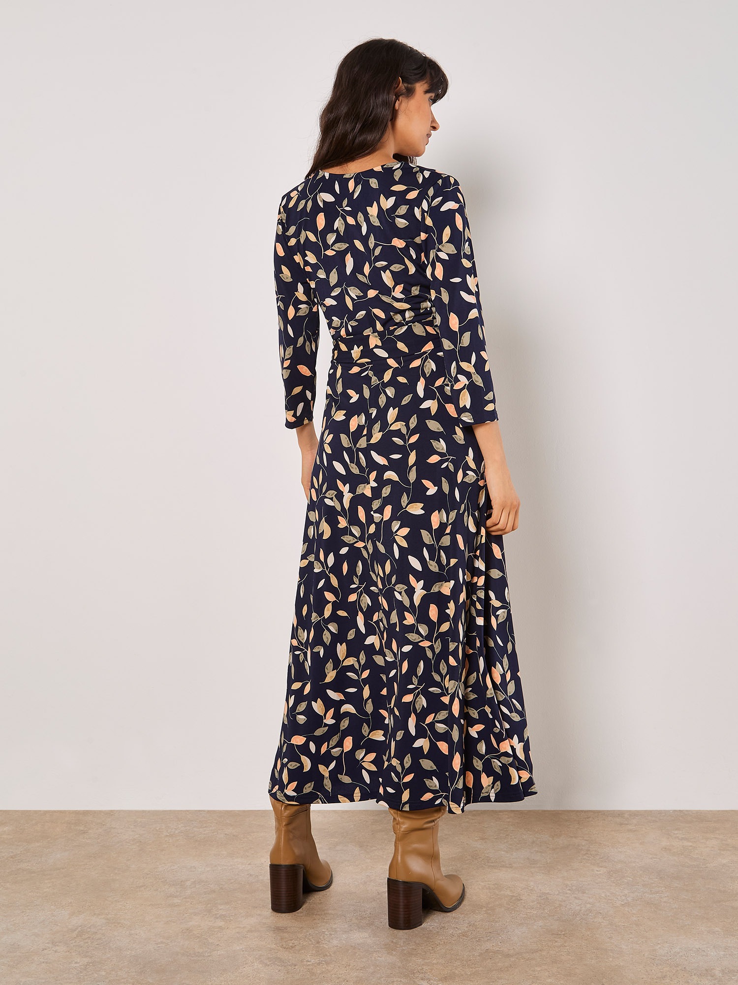 Apricot Maxikleid »Midikleid in Wickeloptik« mit Webgürtel, 2 tlg. in Wickeloptik