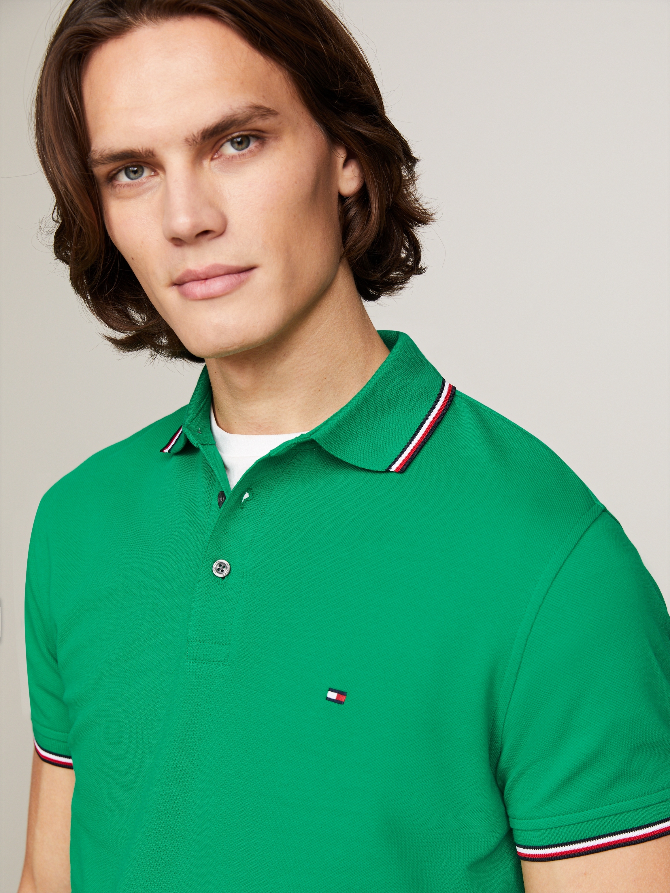 Tommy Hilfiger Poloshirt »1985 RWB TIPPED SLIM POLO«, mit TH-Farben an Ärmel und Kragen