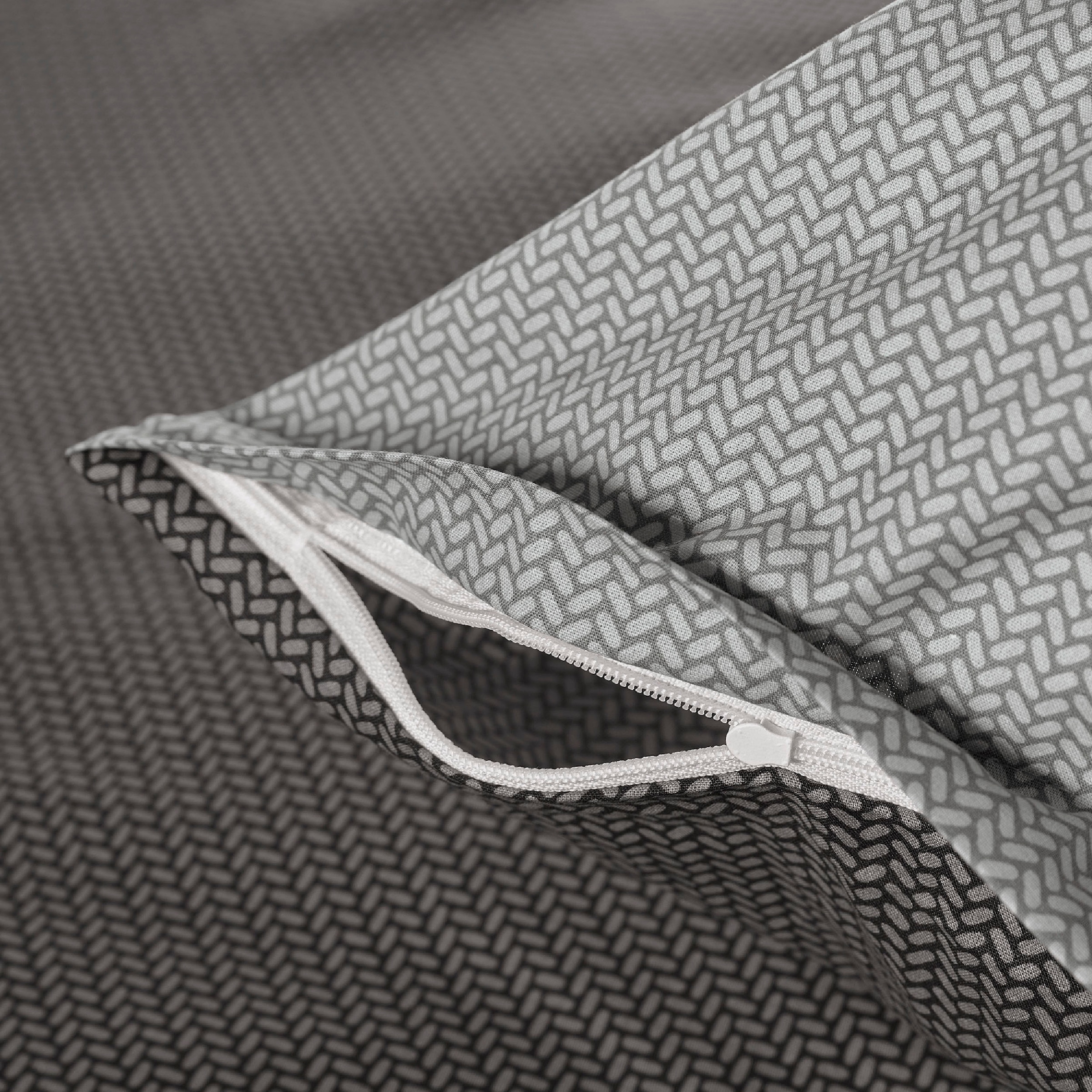 Schiesser Bettwäsche »Silva in einem simplen Minimaldessin in angesagter Strickoptik«, MADE IN GREEN by OEKO-TEX®