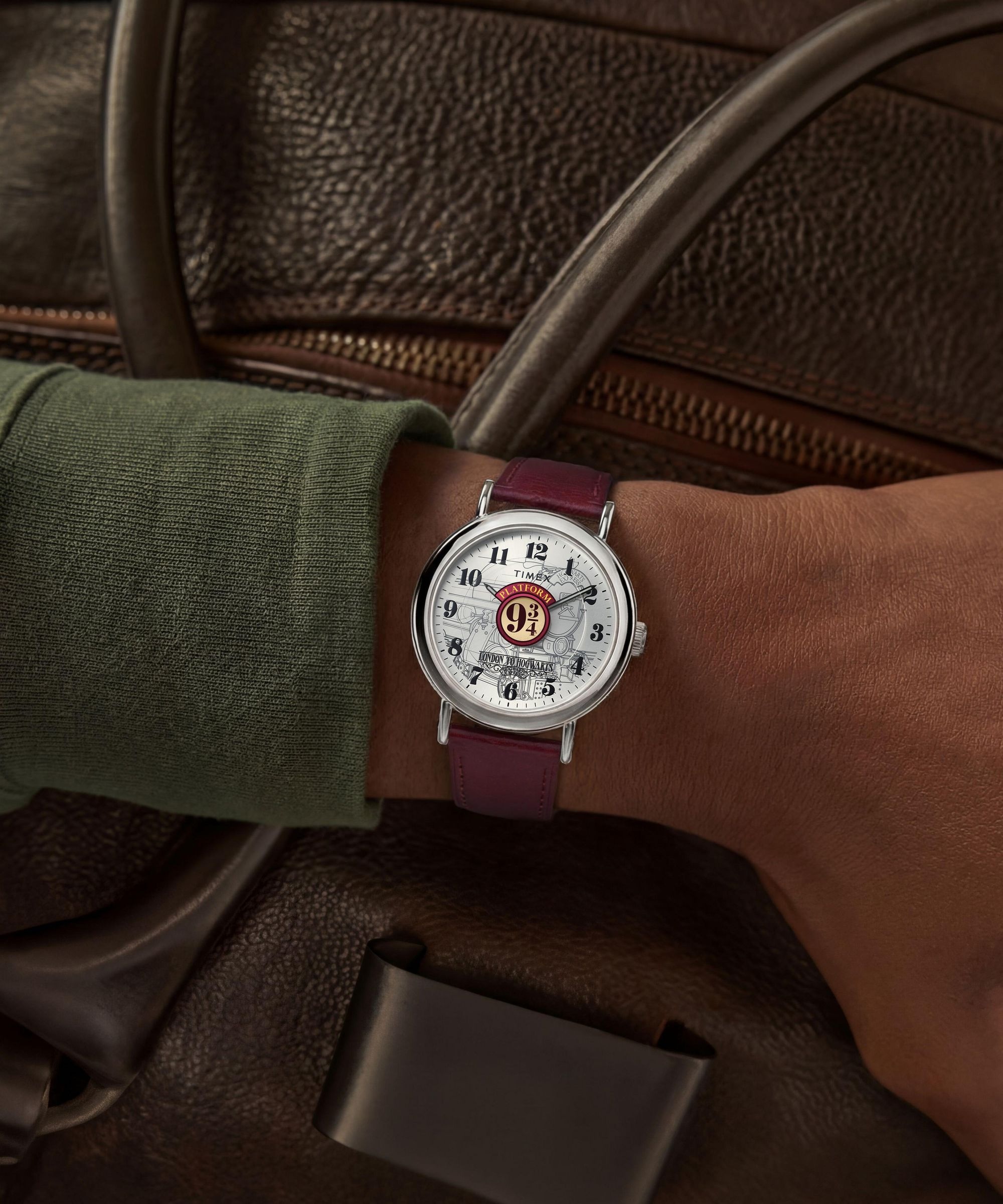 Timex Quarzuhr »Timex x Harry Potter Weekender Platform 9 3/4« Armbanduhr, Damenuhr, Herrenuhr, Lederarmband, analog, Beleuchtung