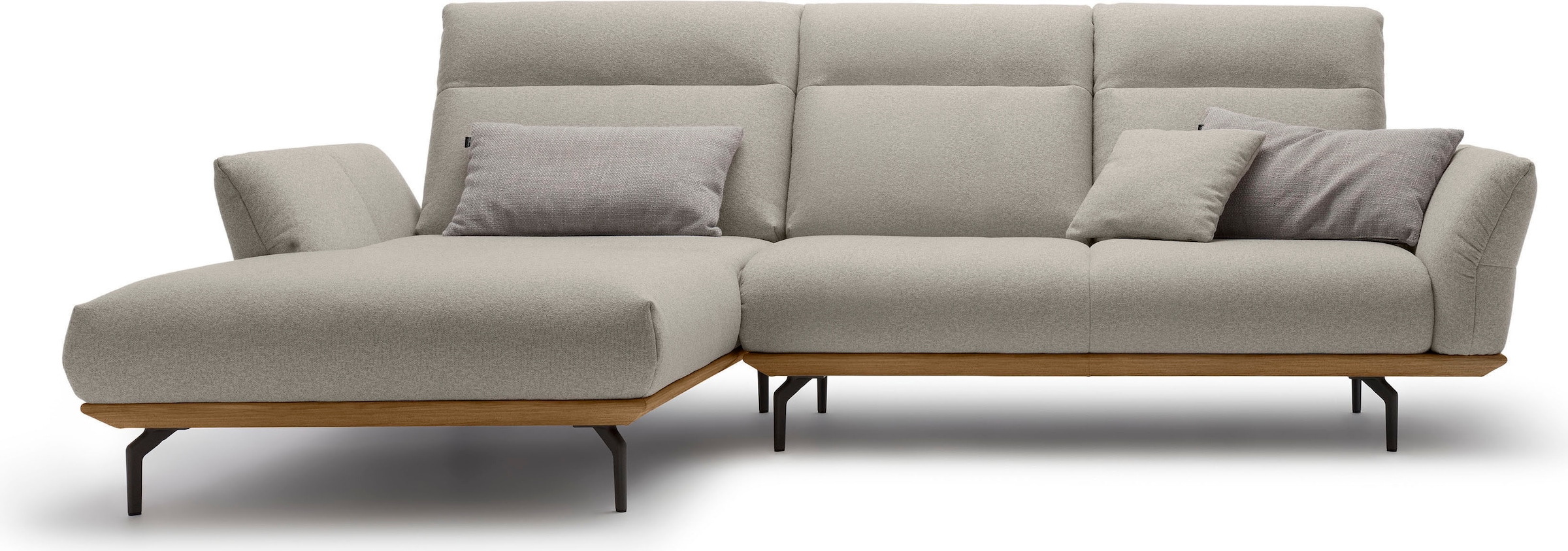 Creation BY ROLF BENZ Ecksofa "CR.460 Designsofa, verstellbare Rückenlehne, hochwertig & bequem" Sockel in Nussbaum, Winkelfüße in Umbragrau, Breite 298 cm