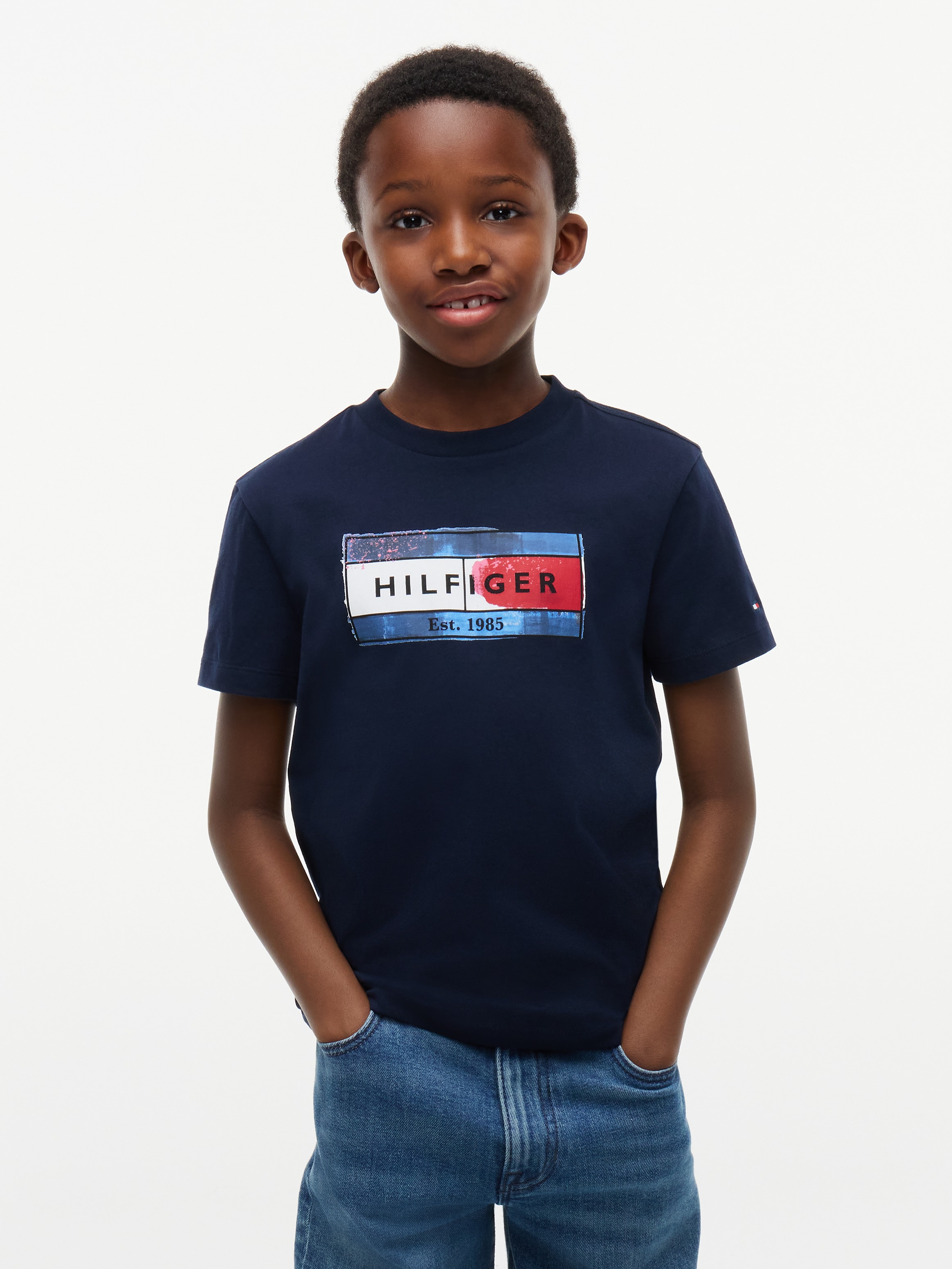 Tommy Hilfiger T-Shirt "HILFIGER FLAG GRAPHIC TEE" Rundhalsausschnitt, Regular Fit, Kinder bis 16 Jahre
