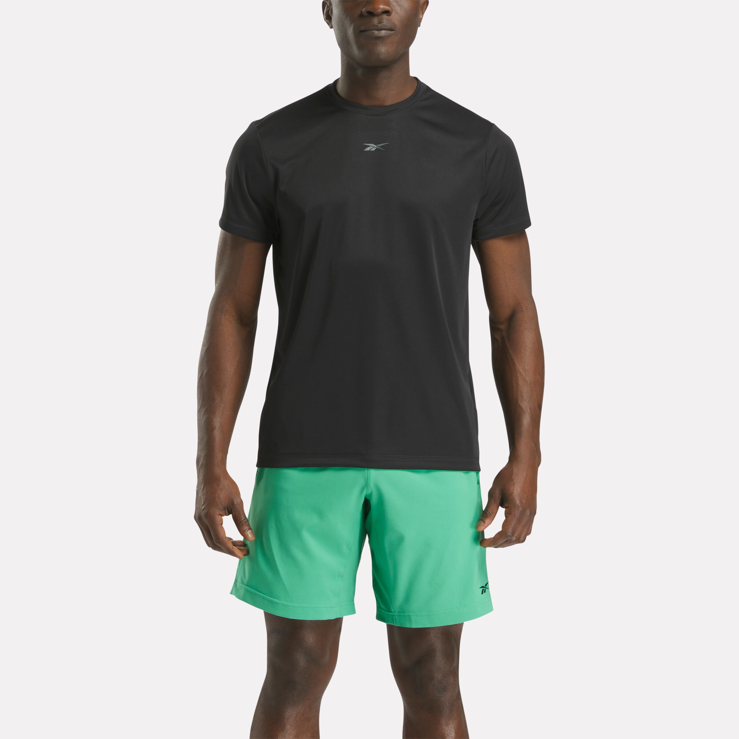 Reebok Trainingsshirt "ID TRAIN SS TECH TEE" Kurzarm-Design, atmungsaktives Material, schnell trocknend