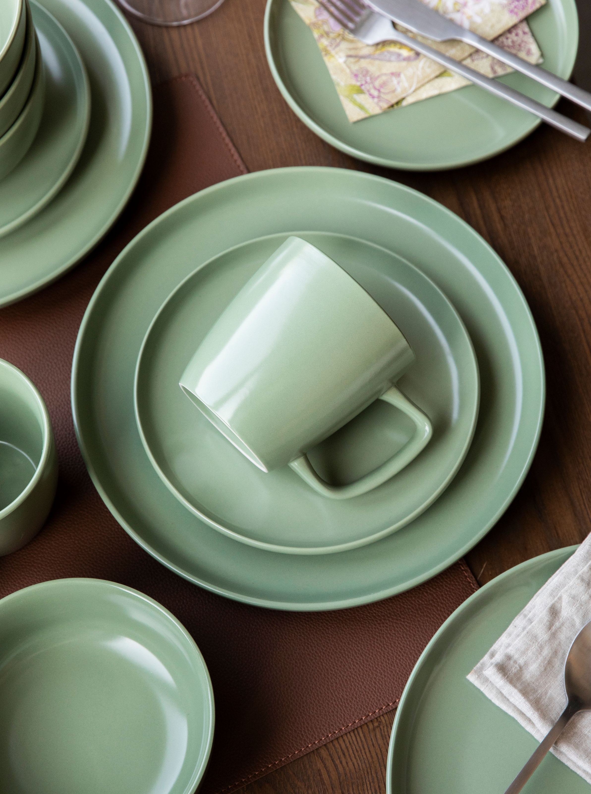 OTTO home Geschirr-Set »Tommik, außen matt, innen glänzend« spülmaschinenfest und mikrowellengeeignet