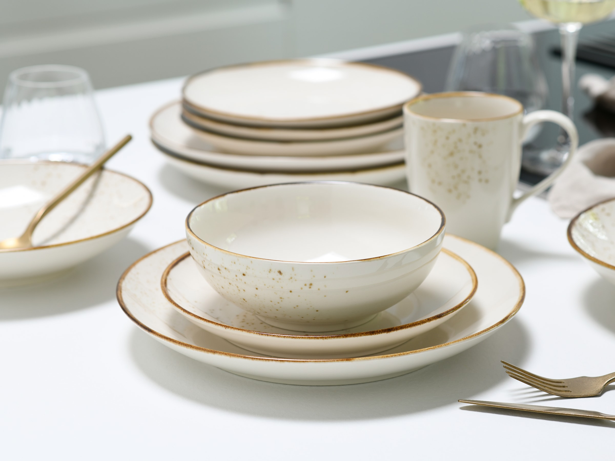 CreaTable Kombiservice »Nature Collection, Service, 20-tlg.« Handgemalte Sprenkel und Ränder, Reaktivglasur