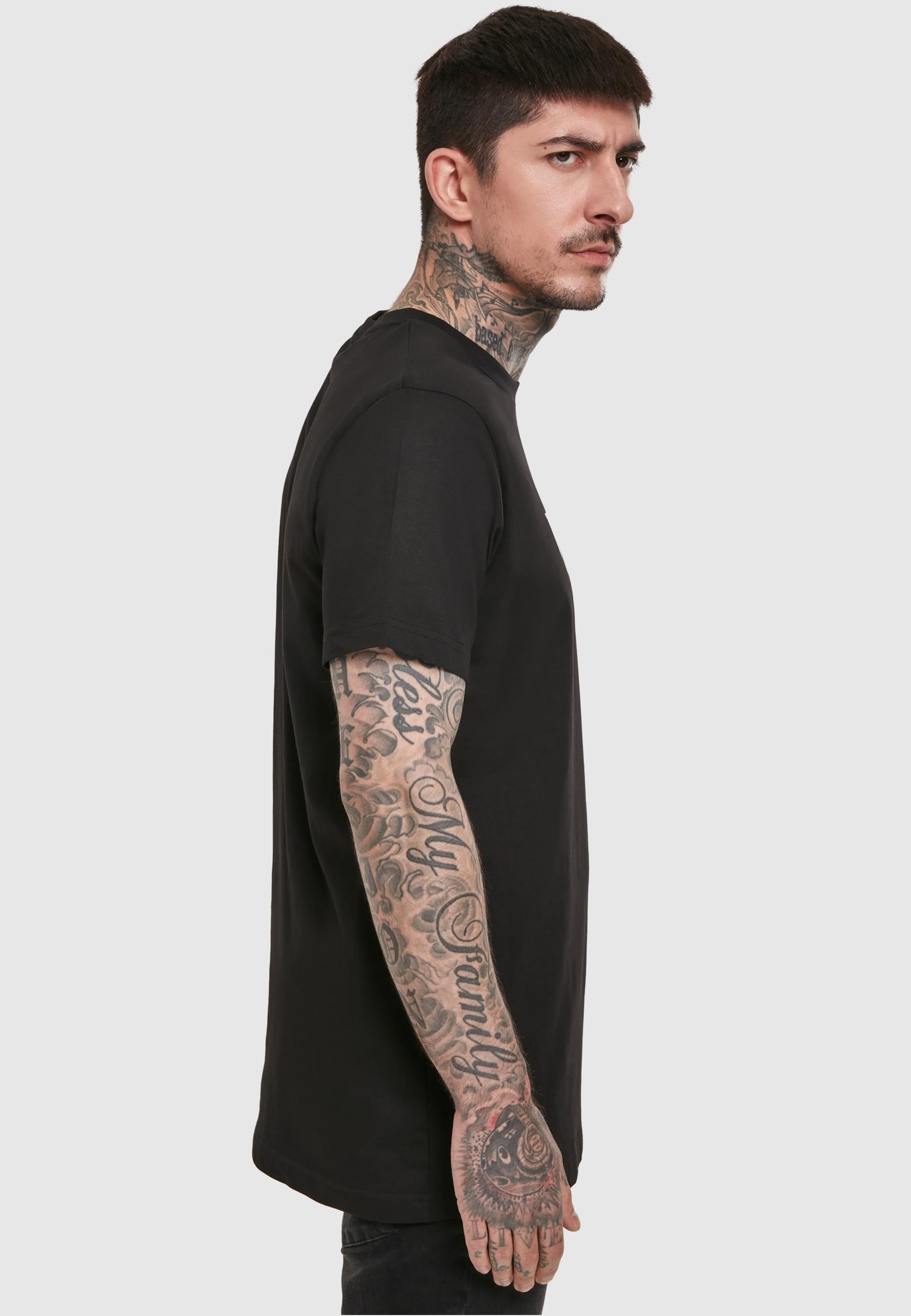 MisterTee T-Shirt »MisterTee Herren Mister Tee Eyes Tee«, (1 tlg.)