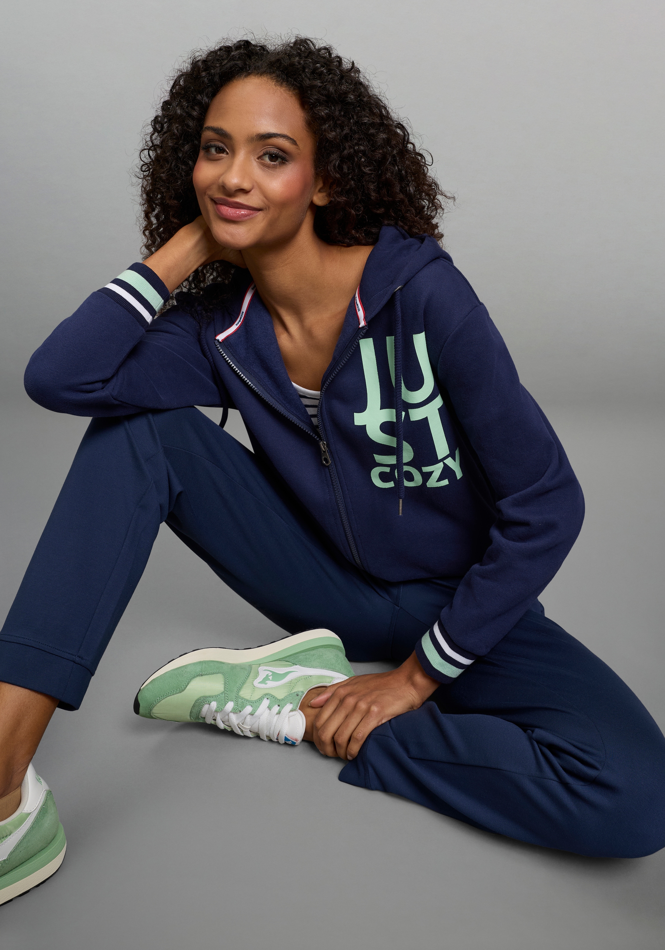 KangaROOS Kapuzensweatjacke mit Neon-Details