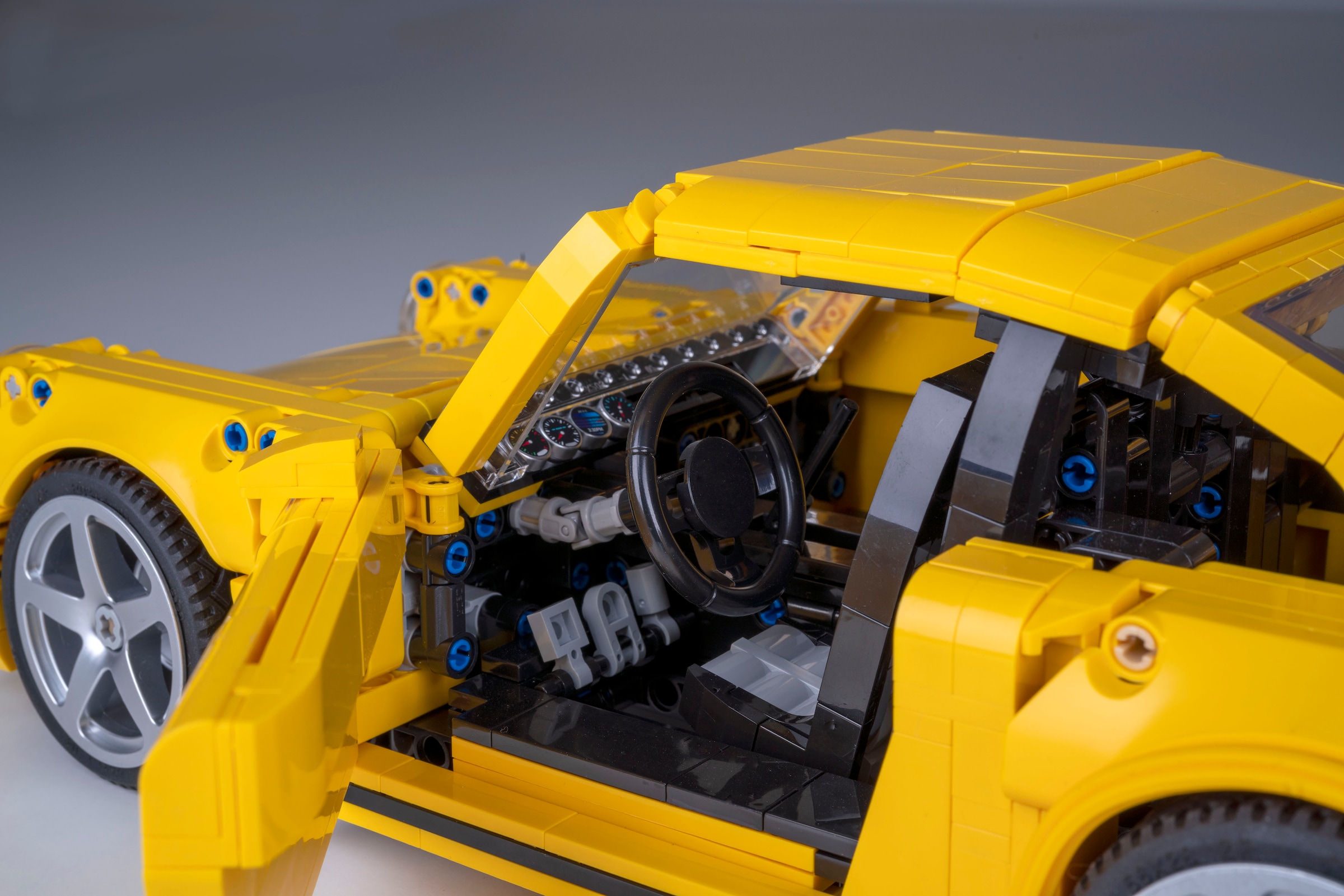 Jamara Konstruktions-Spielset »CaDA, RUF CTR 2017 Yellowbird 1:12 gelb Bricks«, (1515 St.)