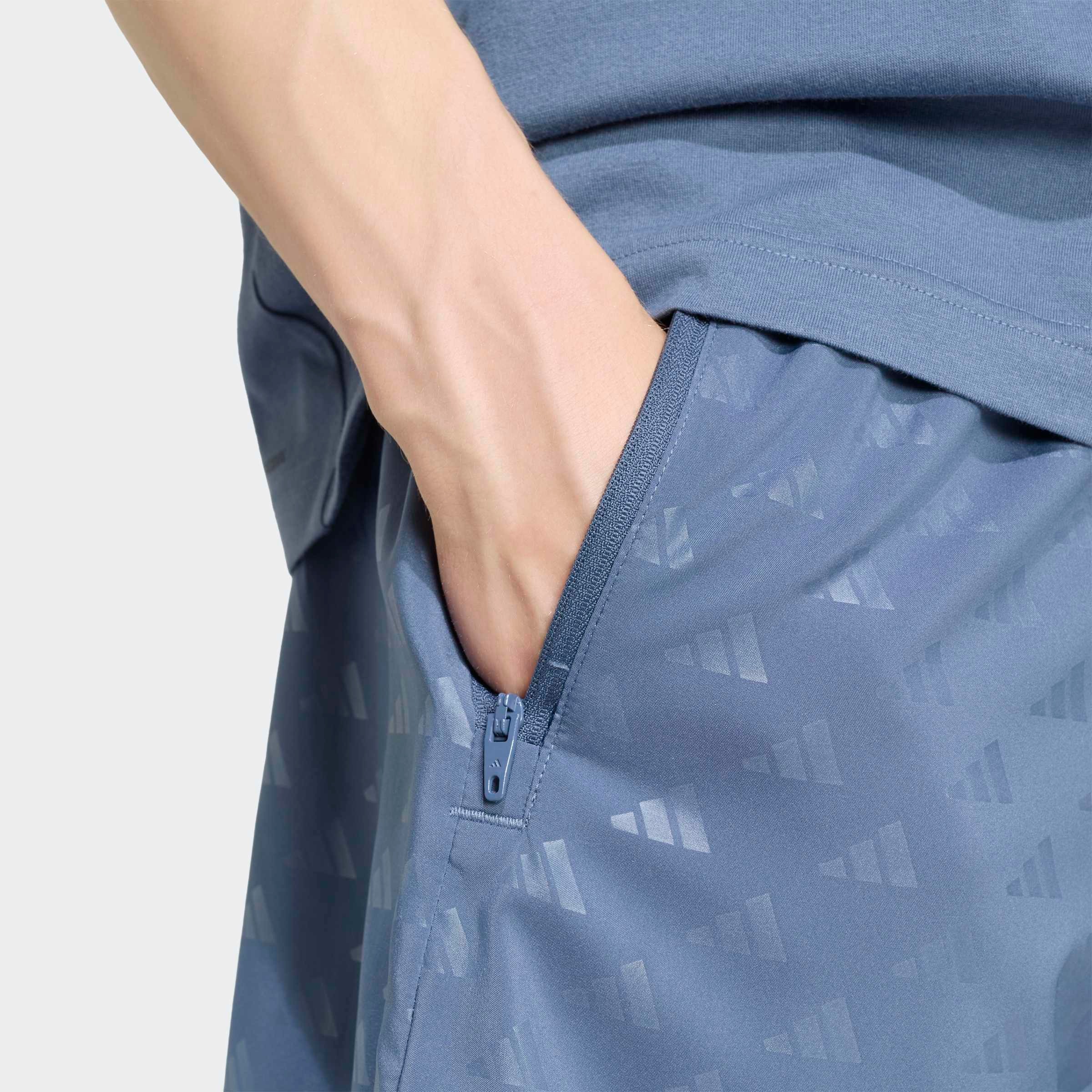 adidas Performance Shorts »WORKOUT ESSENTIALS BRANDLOVE WOVEN«