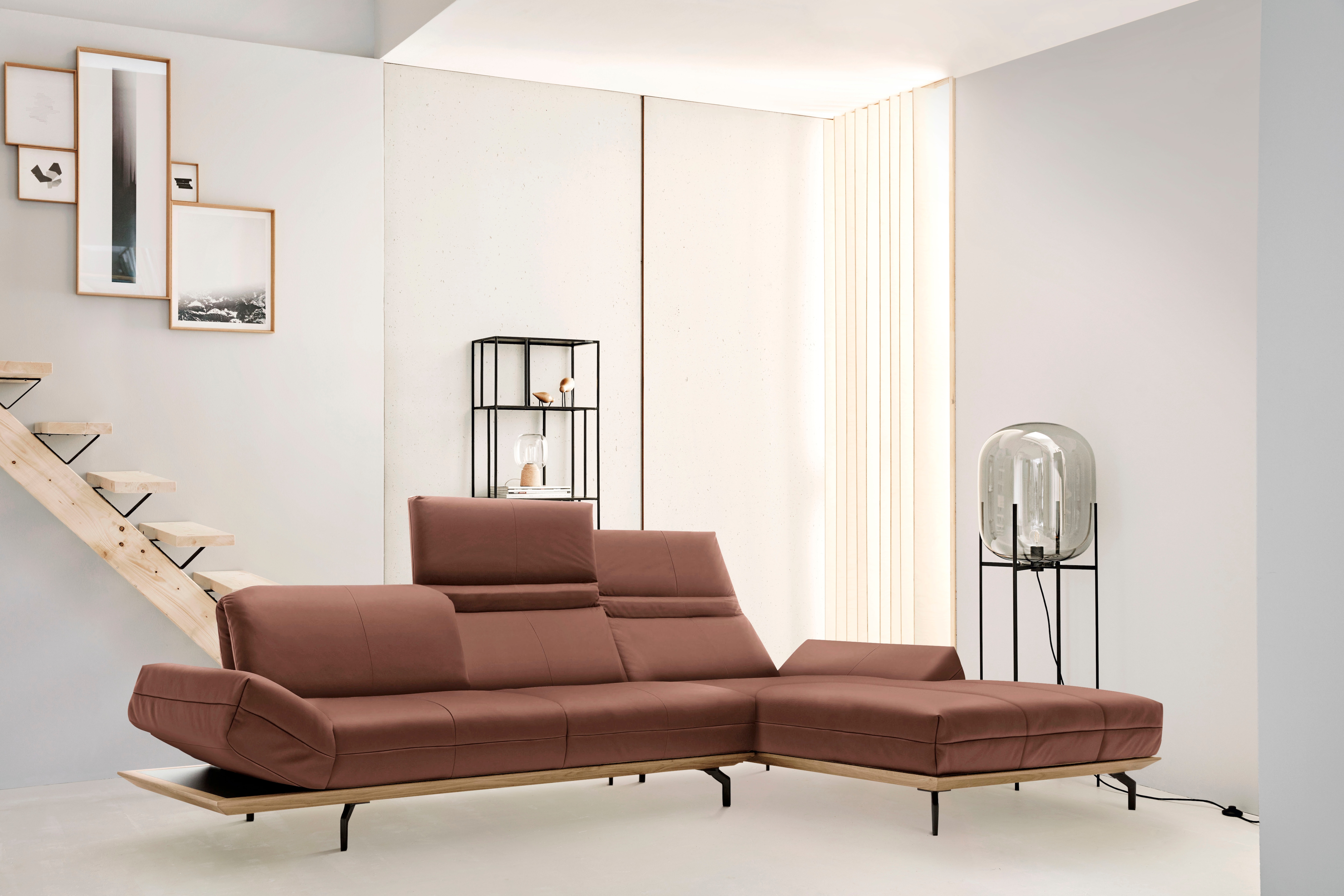 Creation BY ROLF BENZ Ecksofa "CR.420, Designecksofa, L-Form" in 2 Qualitäten, Holzrahmen in Eiche Natur oder Nußbaum, Breite 293 cm