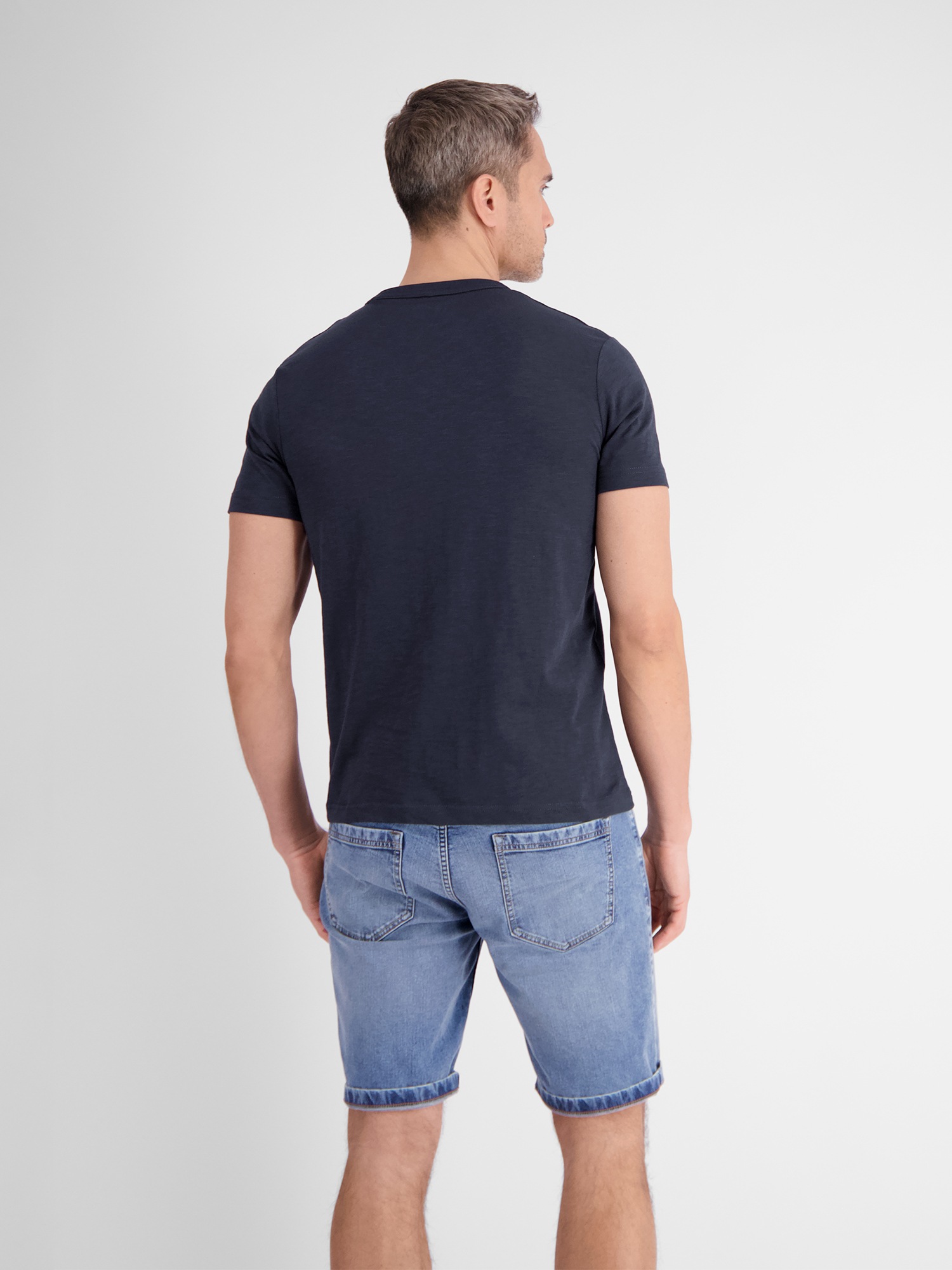 LERROS T-Shirt »LERROS Rundhals T-Shirt für Herren mit Palmenprint«