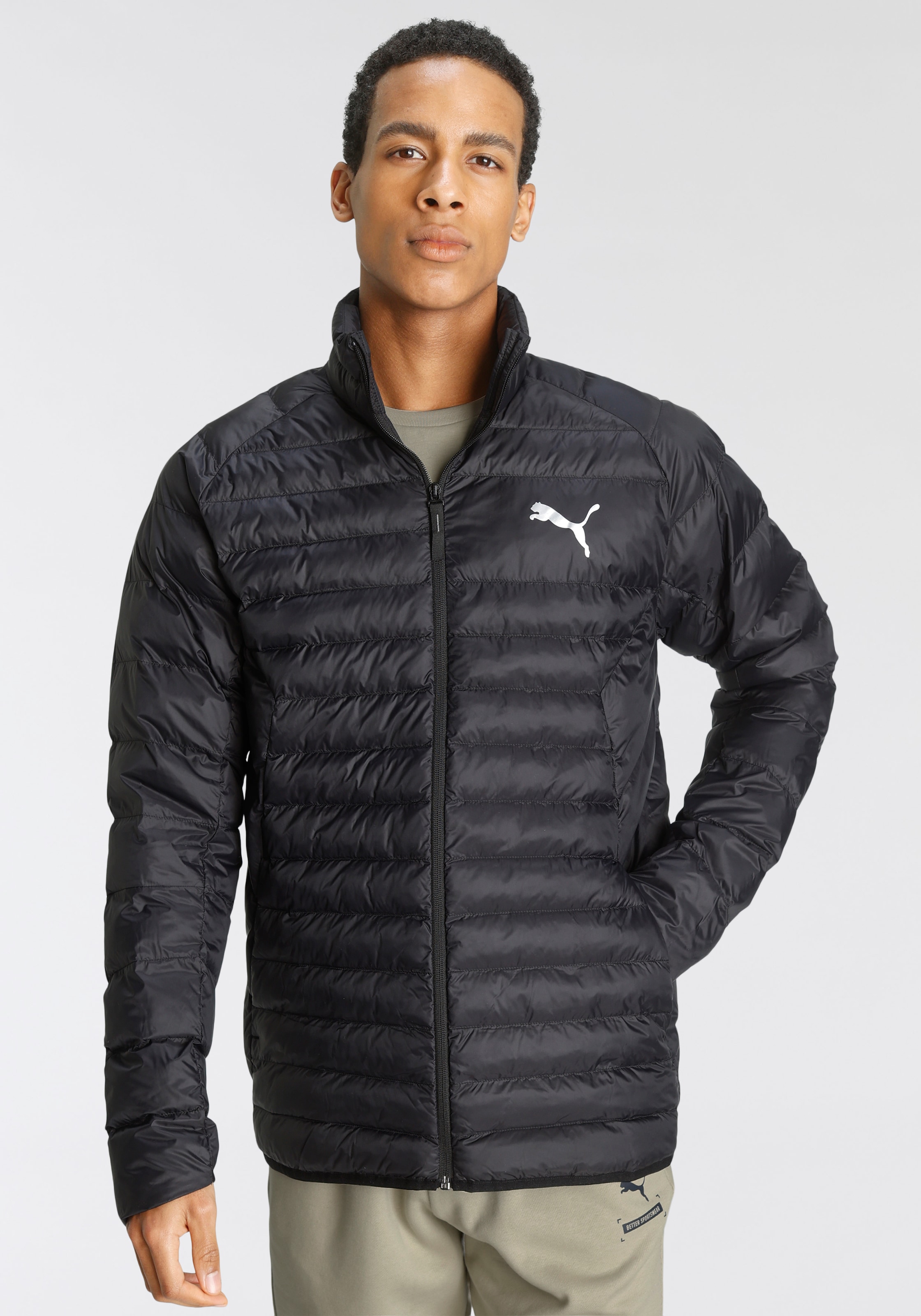 PUMA Winterjacke "PACKLITE PRIMALOFT JACKET" ohne Kapuze mit Stehkragen, atmungsaktiv, winddicht, für kalte Jahreszeit
